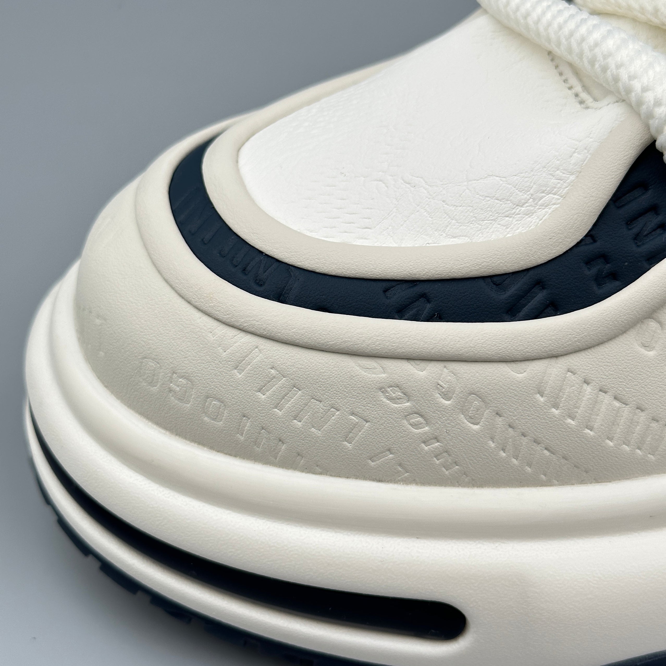 Hybriss LightTrend White Blue– PU & Mikrofaserleder Sneakers