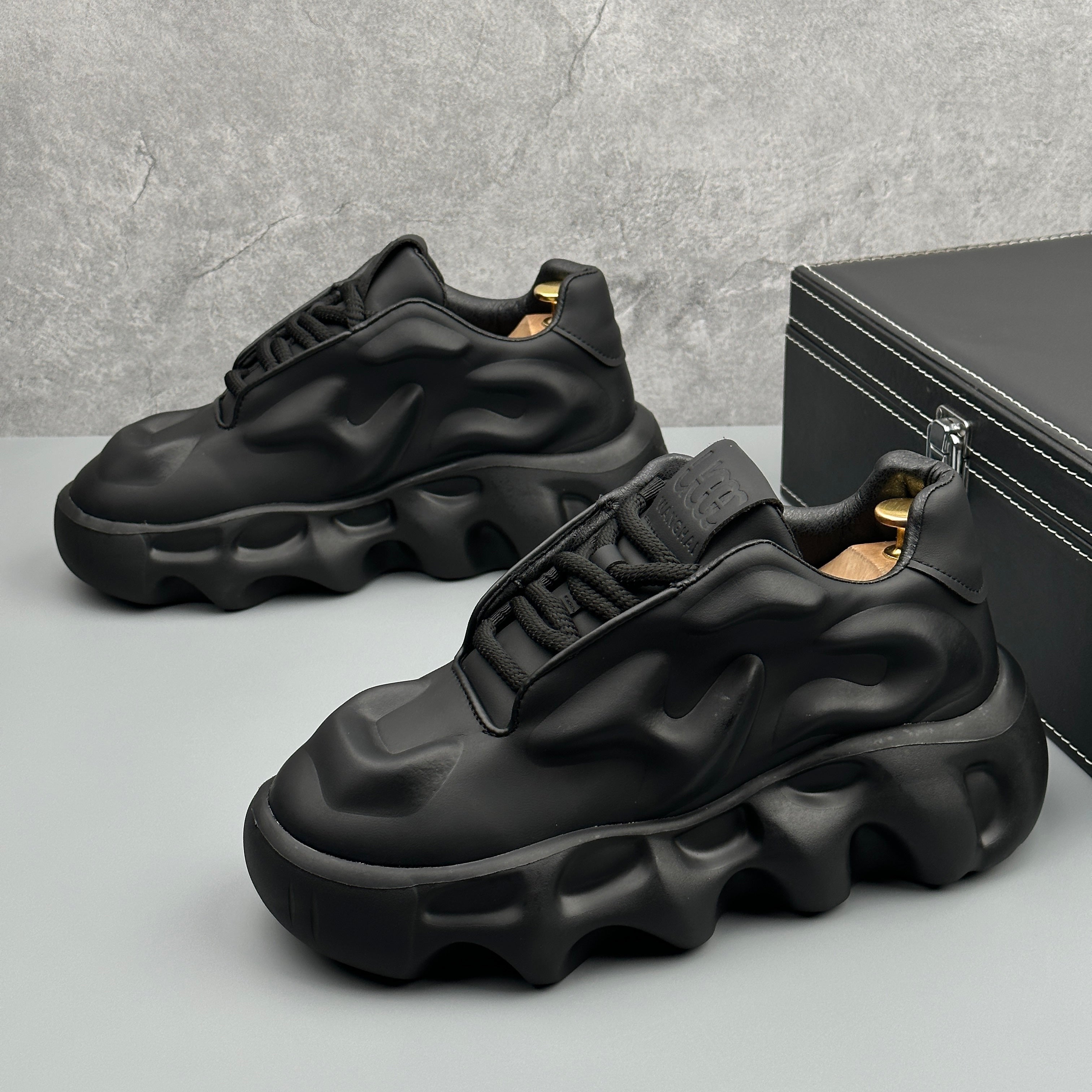 Hybriss Cabuncci Elevon Black– Youth Dad Shoes