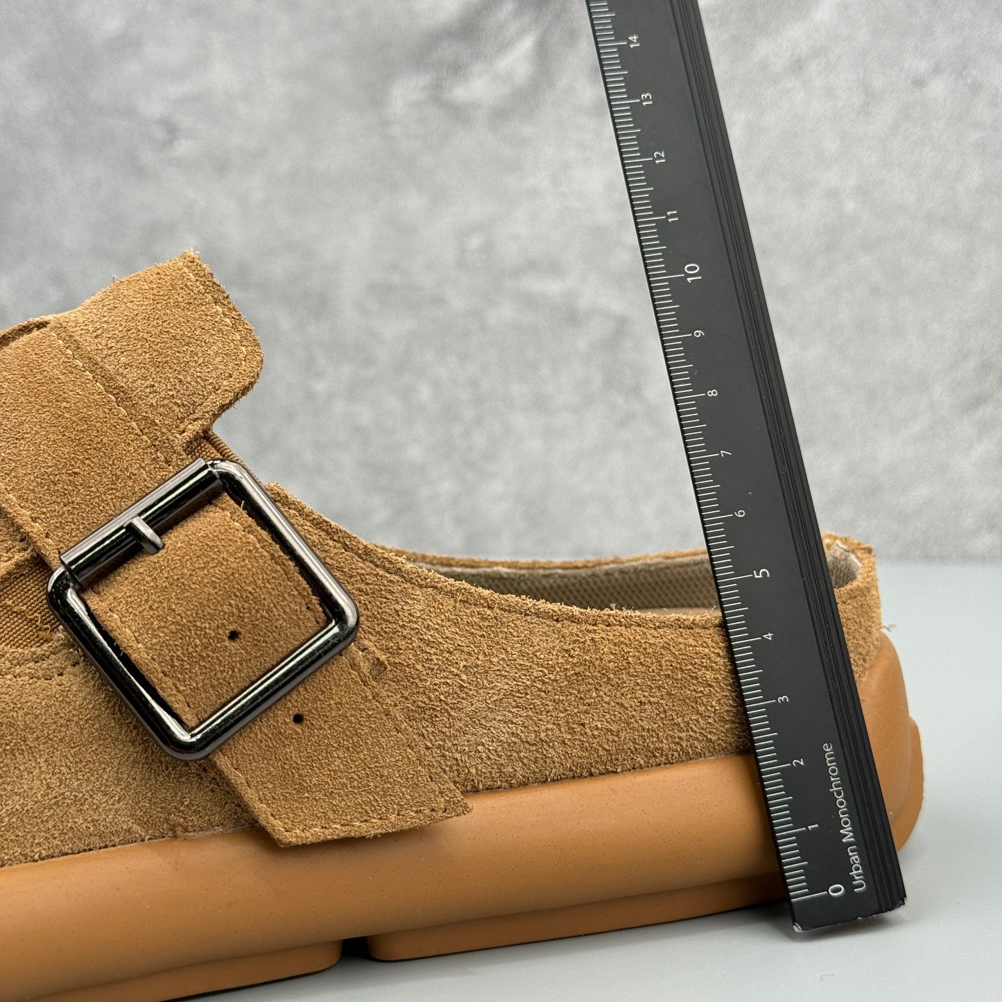 Hybriss Big-Head Suede Utility Clog