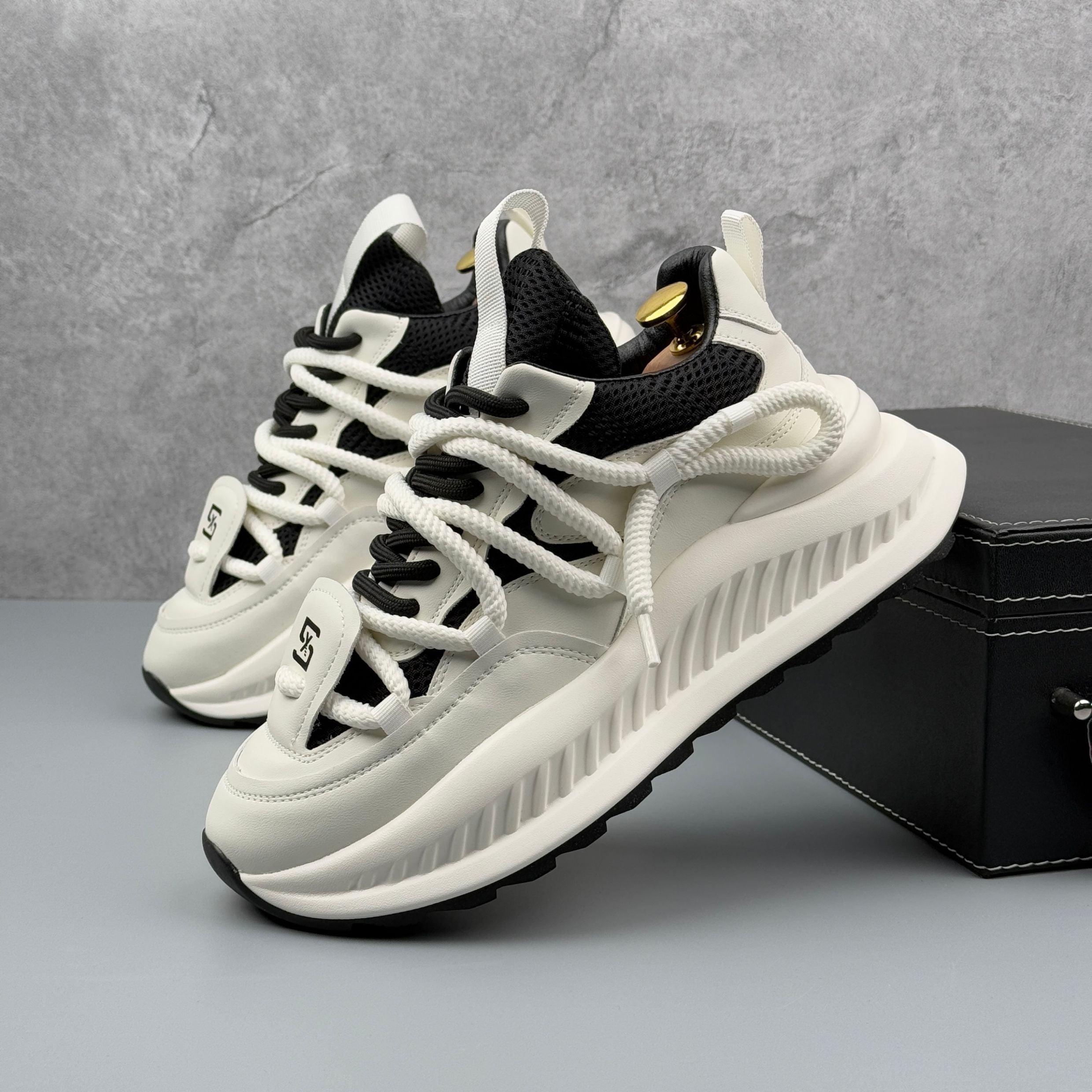 Hybriss UCOC WeaveStep Black White– Men’s Casual Sports Shoes