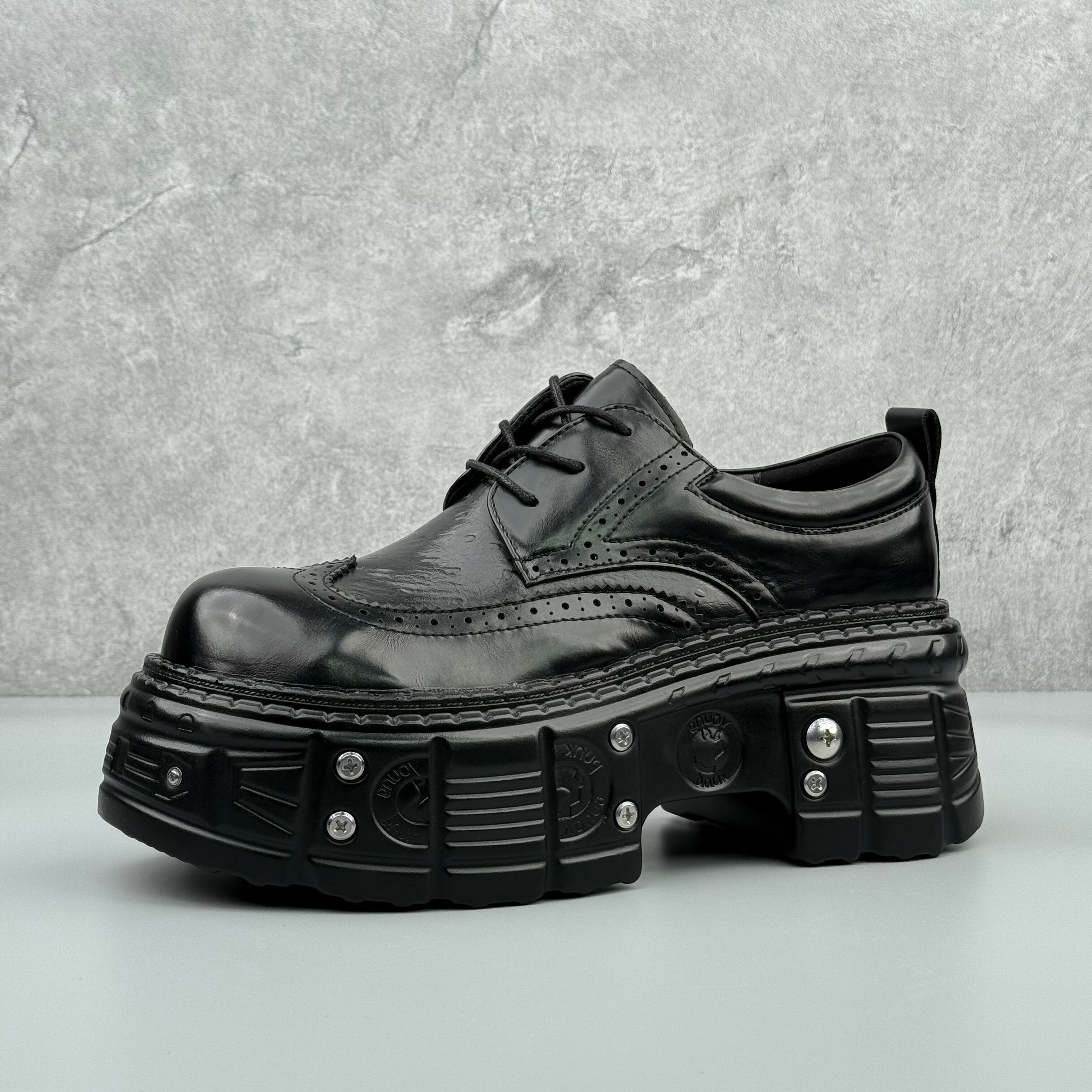 Hybriss DailyMetal Black– Casual Leather Shoes