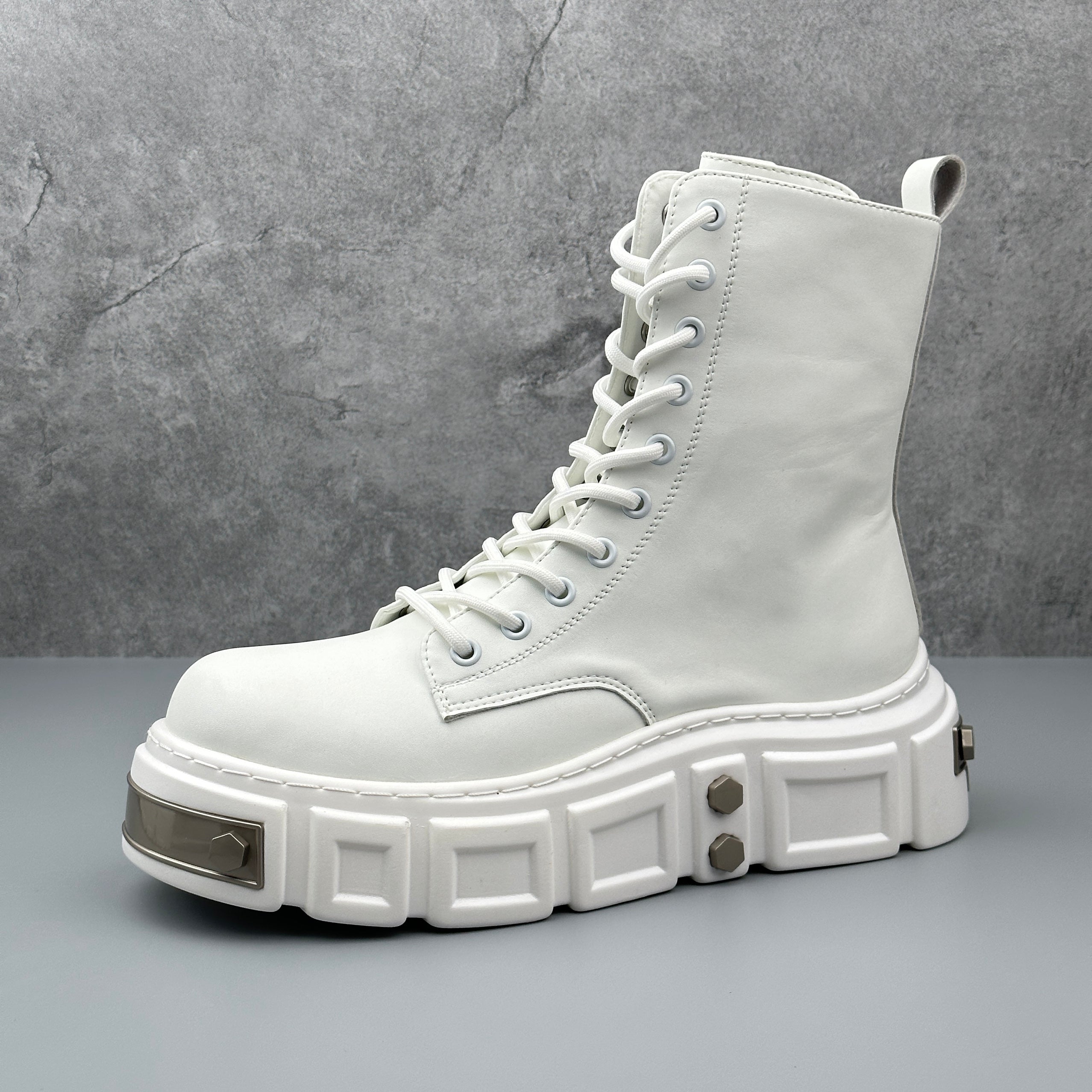 Hybriss Sovereign– European Style Martin Boots