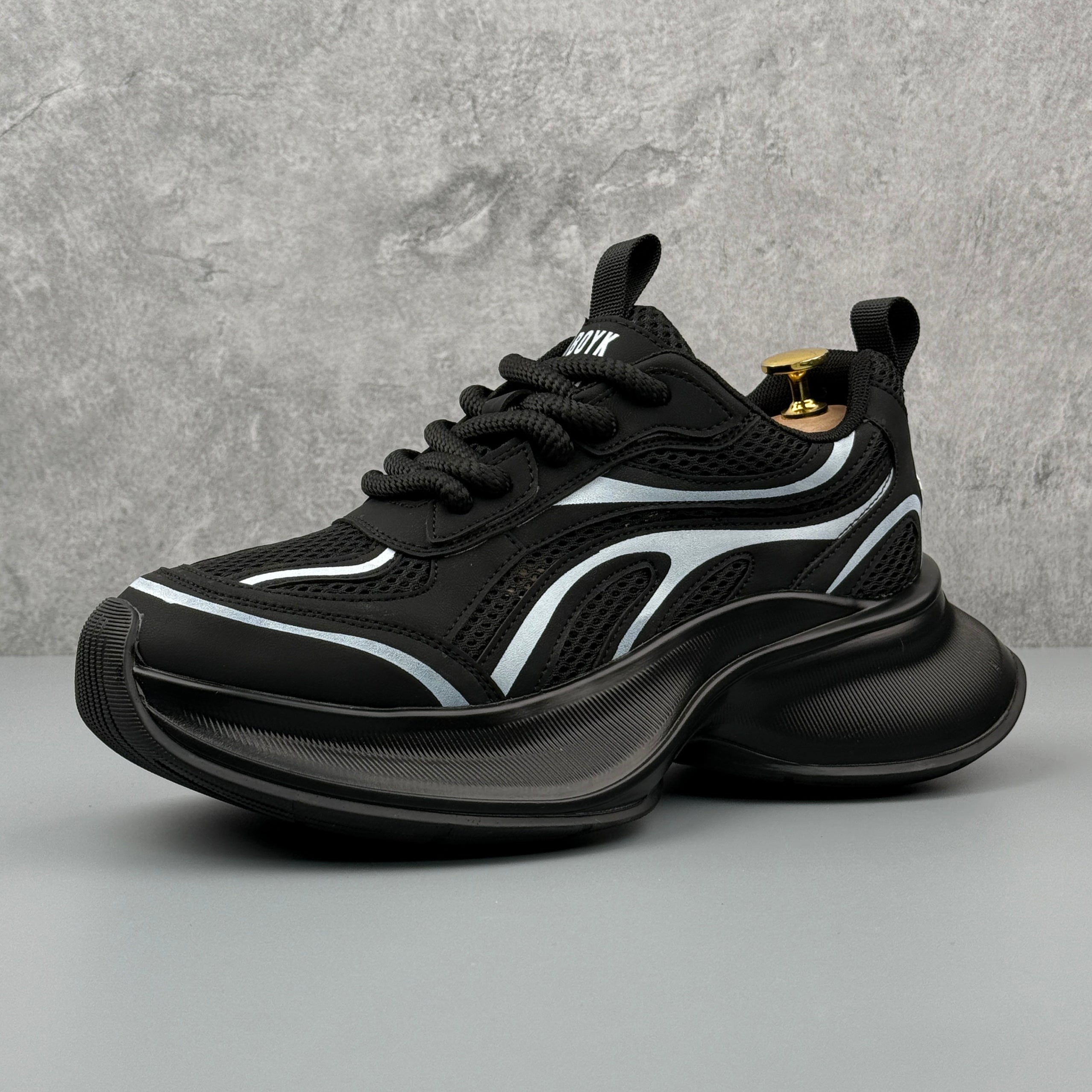 Hybriss UCOC EnerLift Black– Youth Dad Shoes