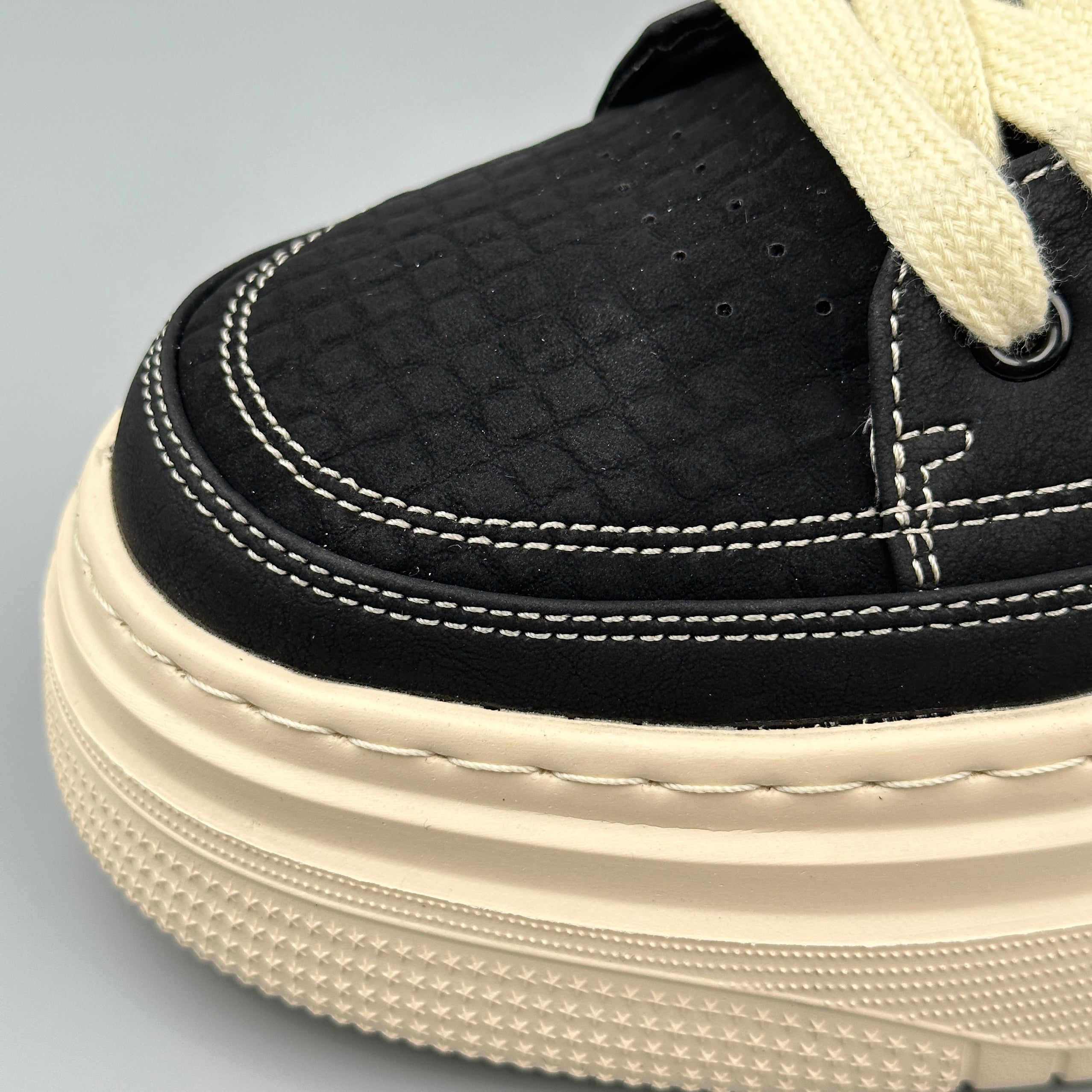 Hybriss ThreadLine – Schlichte Mikrofaserleder Sneakers