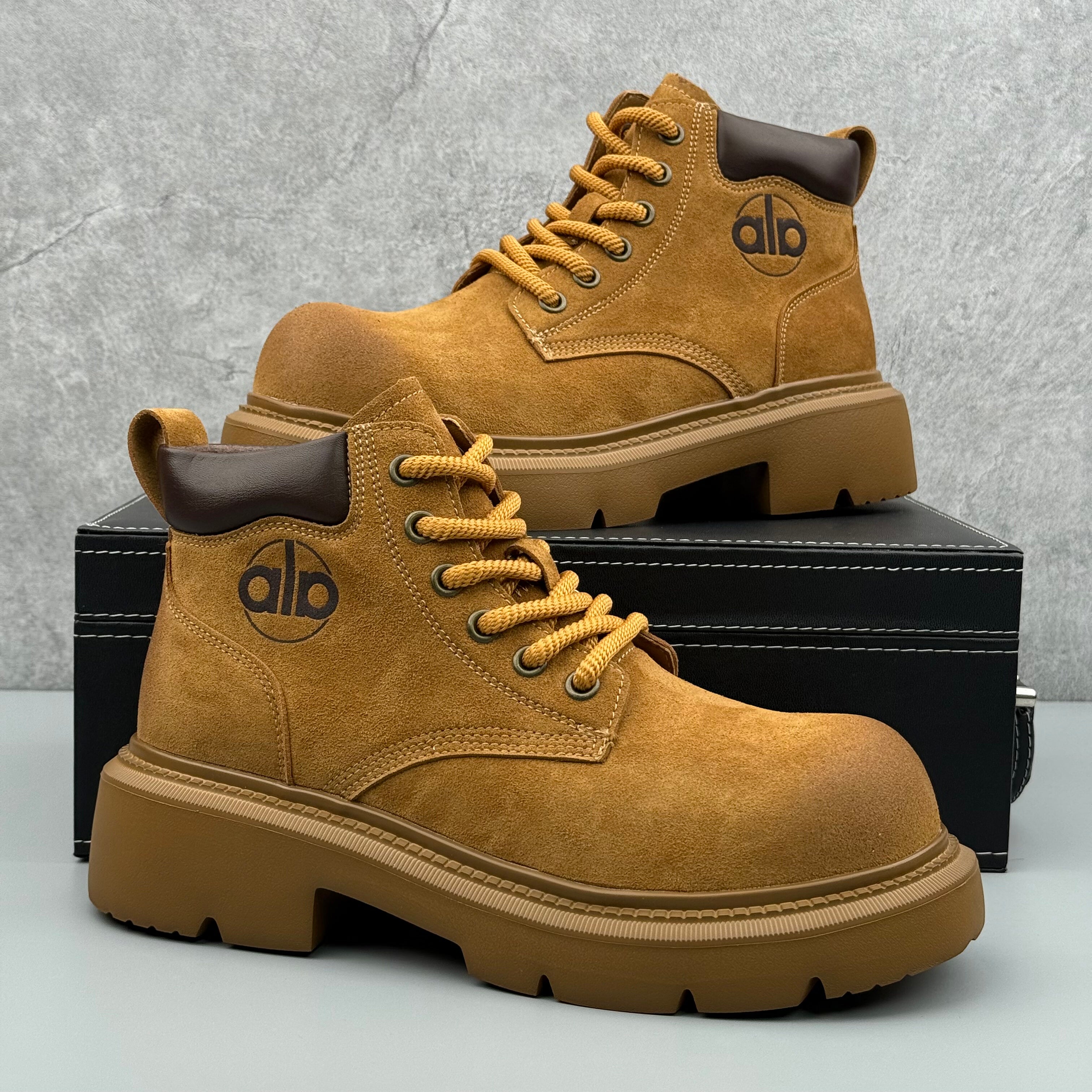 Hybriss Ember– Nubuck Martin Boots