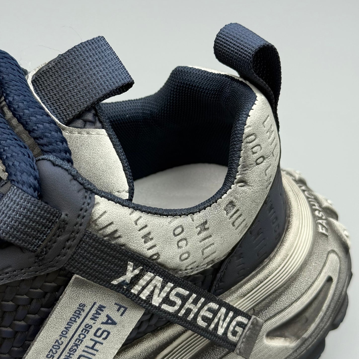 Hybriss MECHA-X Distressed Chunky