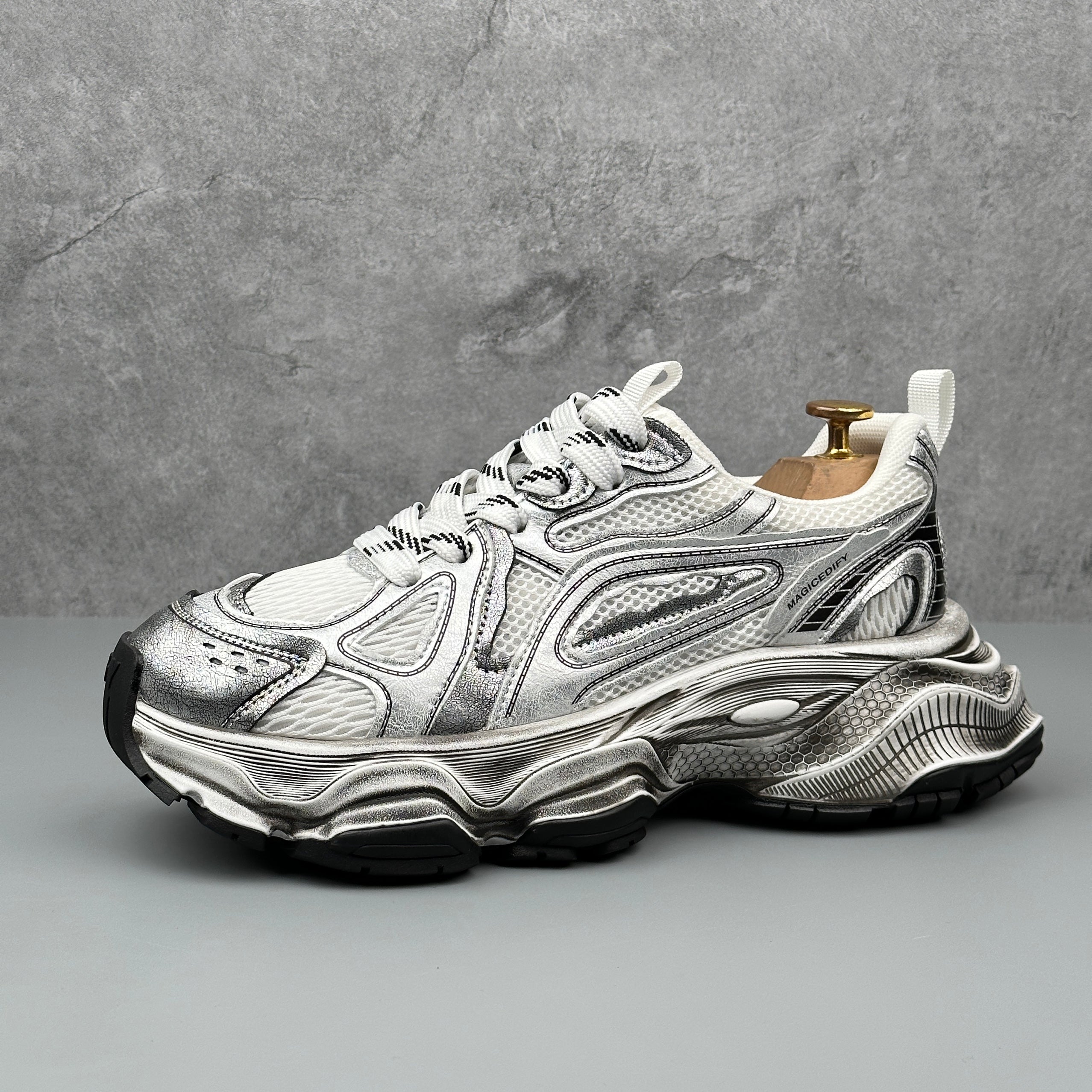 Hybriss Cabuncci RetroFit– Retro Dad Shoes