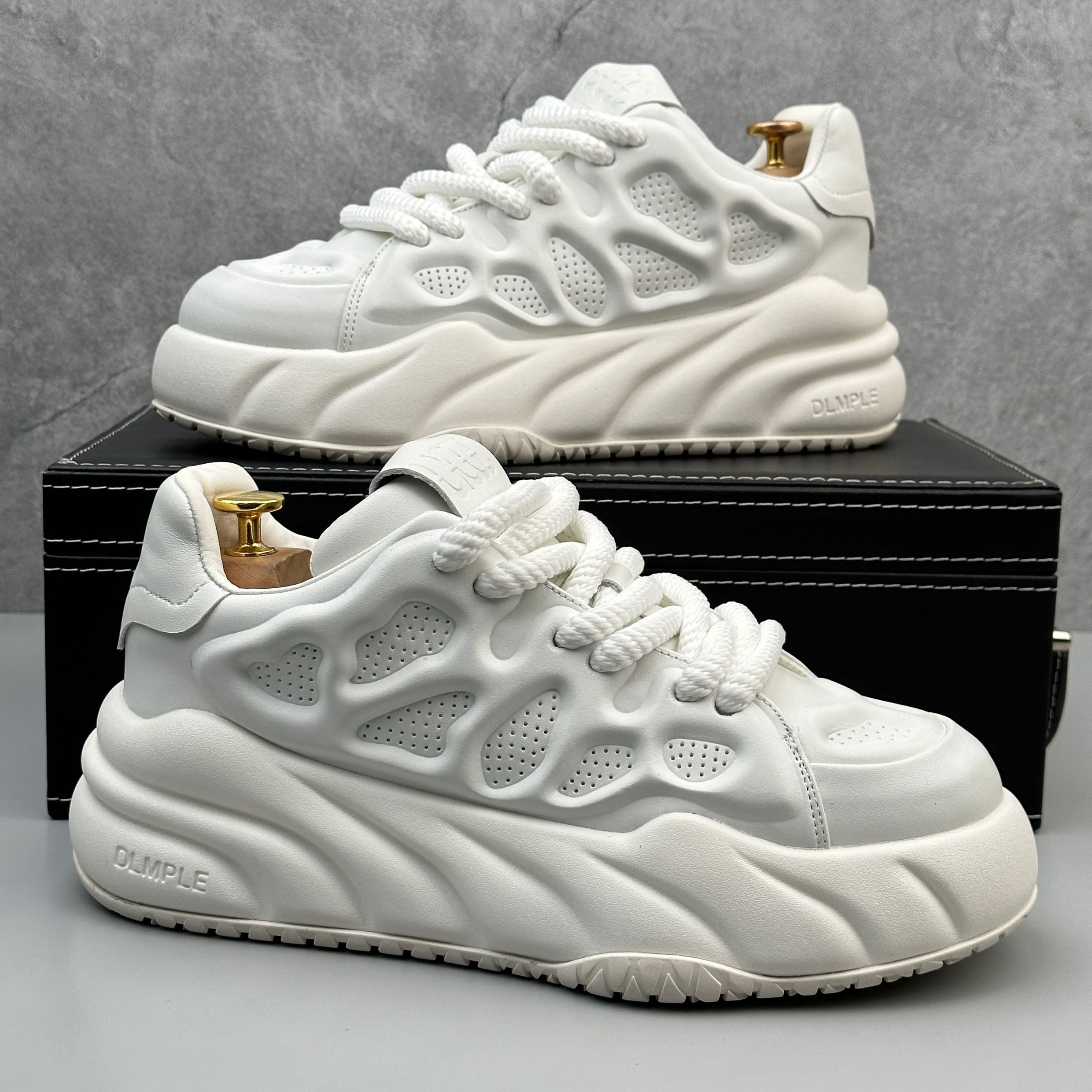 Hybriss DailyCarve White– Casual Dad Shoes