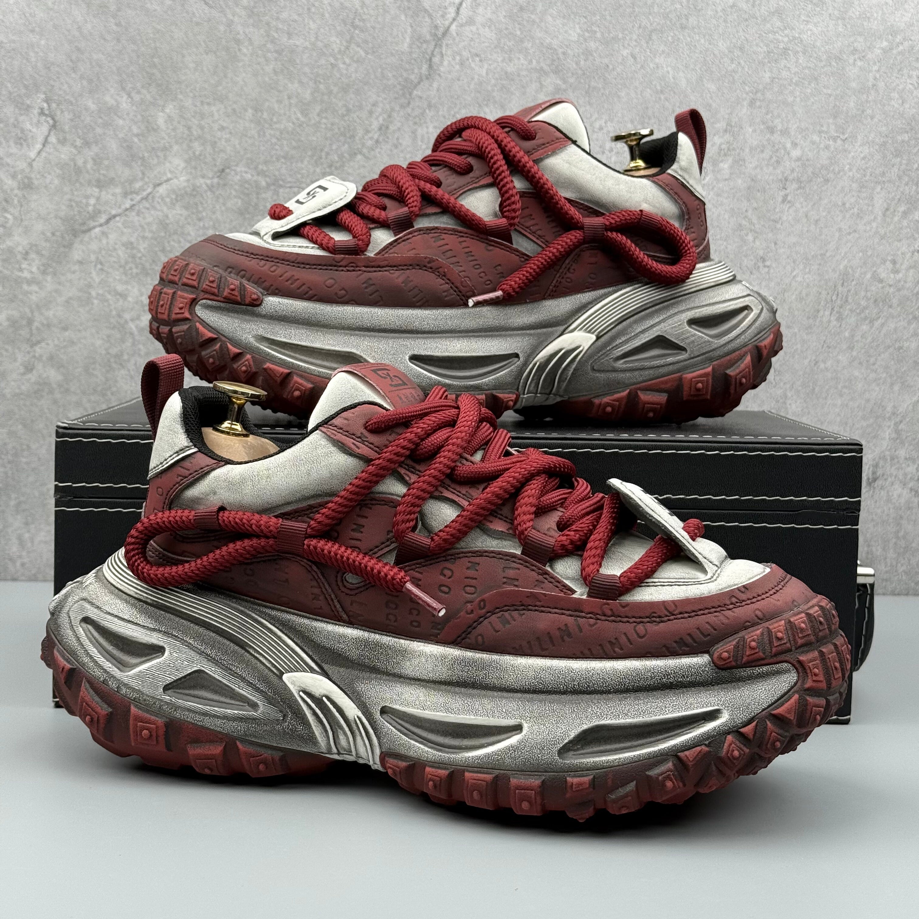 Hybriss CrossRetro White Red– Retro Dad Shoes