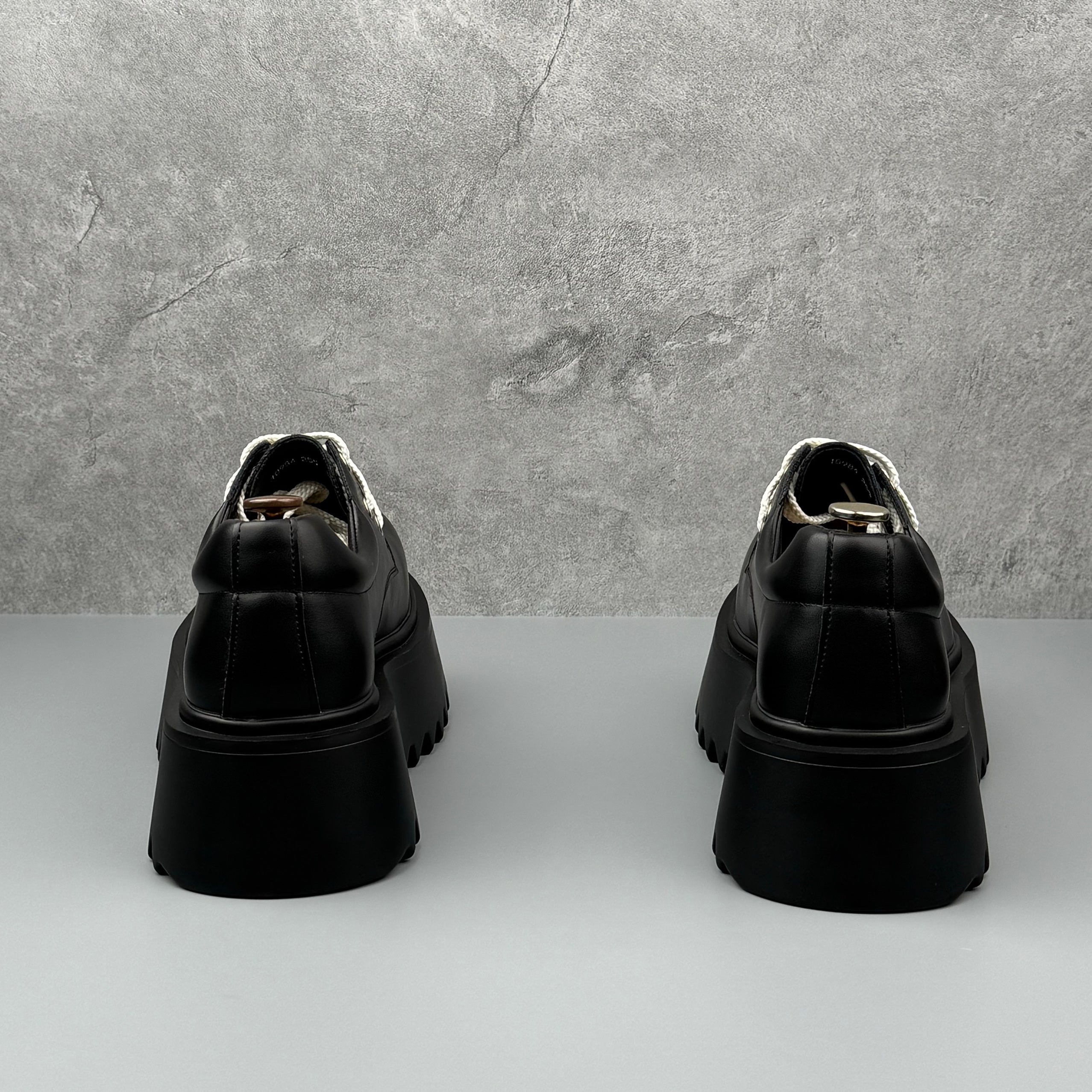 Hybriss Elevare Black– Casual Leather Shoes