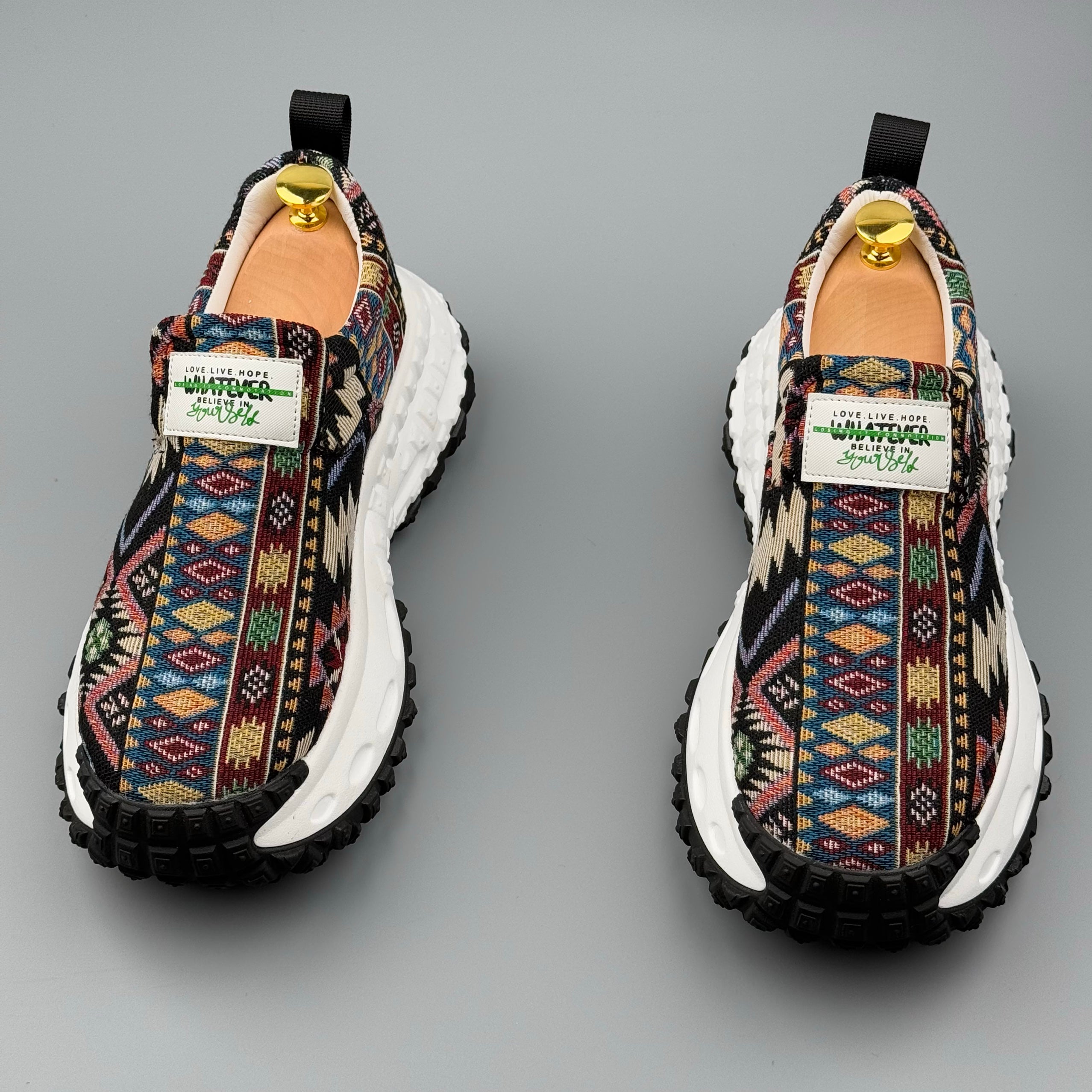 Hybriss Vnnsijie EmbroAir Black– Sporty Casual Slip-On Shoes