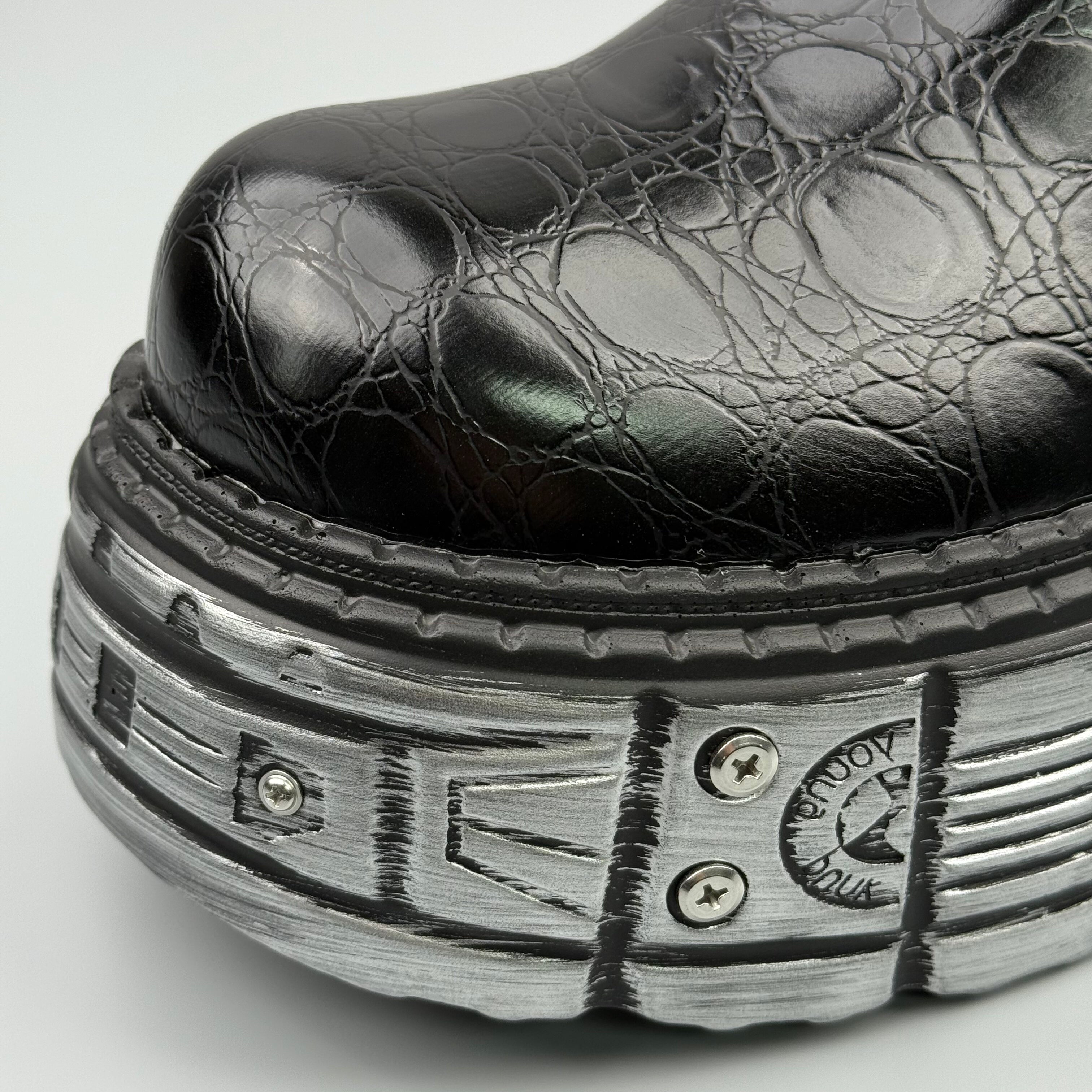 Hybriss ElevateMartin Black– Short‑Tube Martin Boots