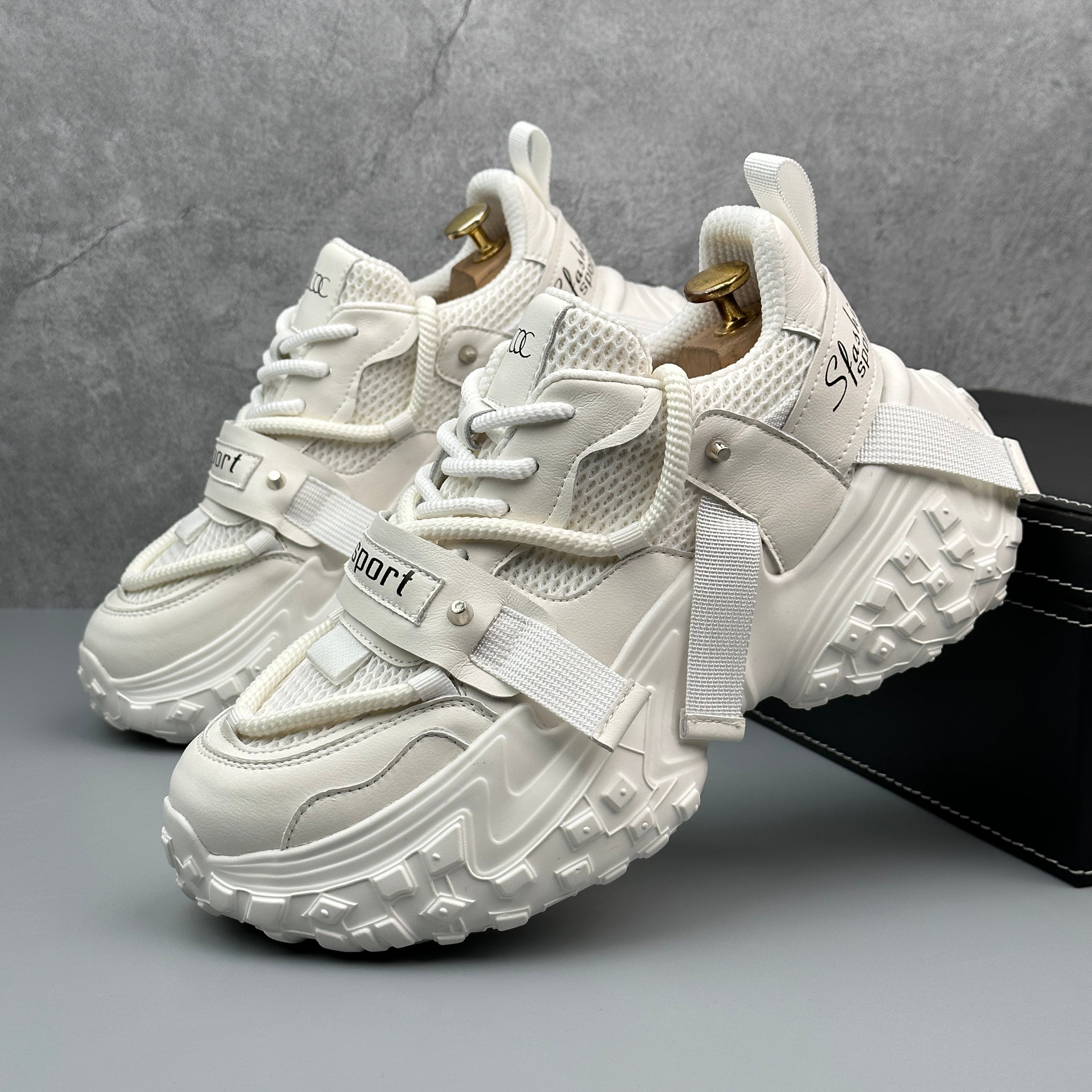 Hybriss Cabuncci WeaveLift White– Youth Dad Shoes