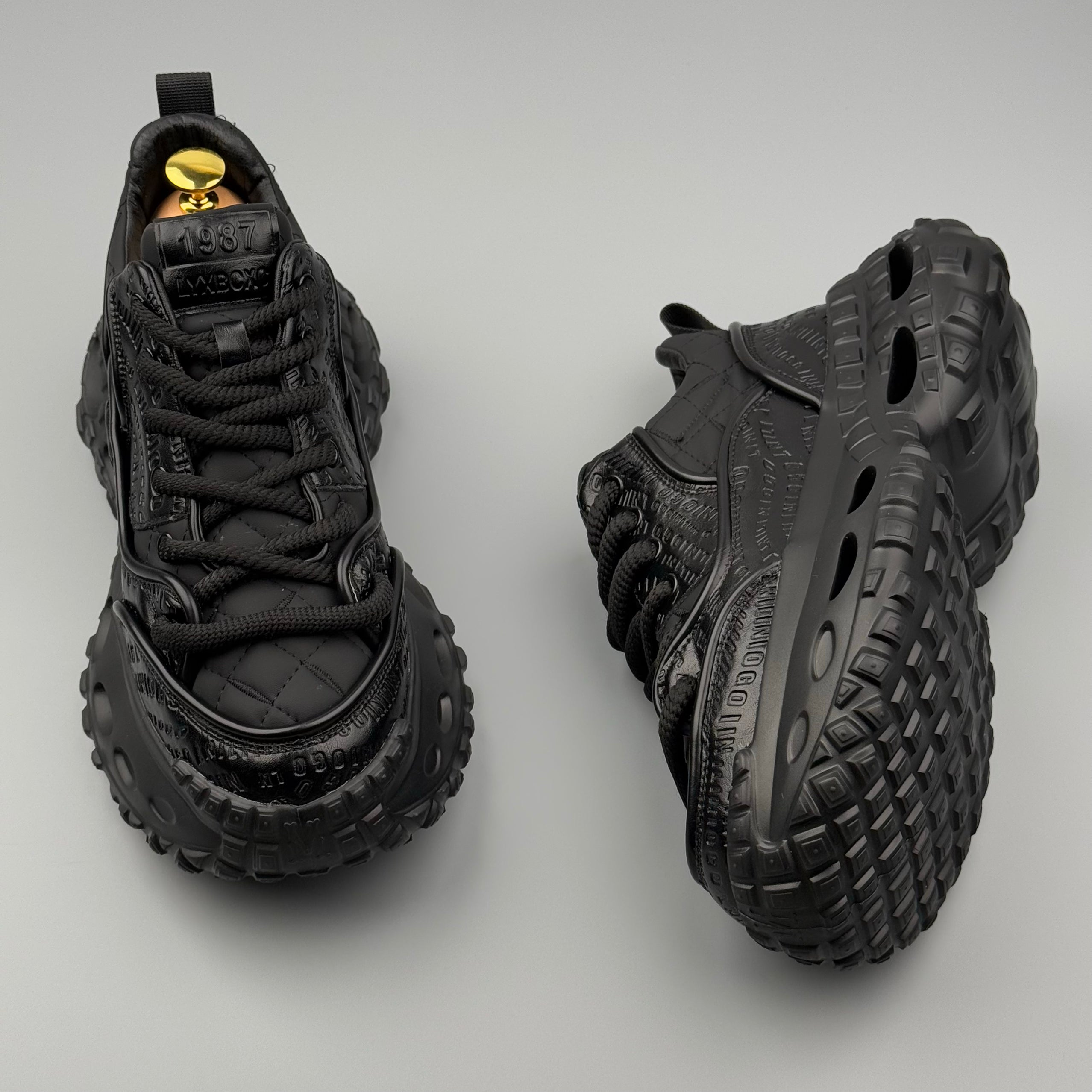 Hybriss CoreLift Black– Youth Dad Shoes