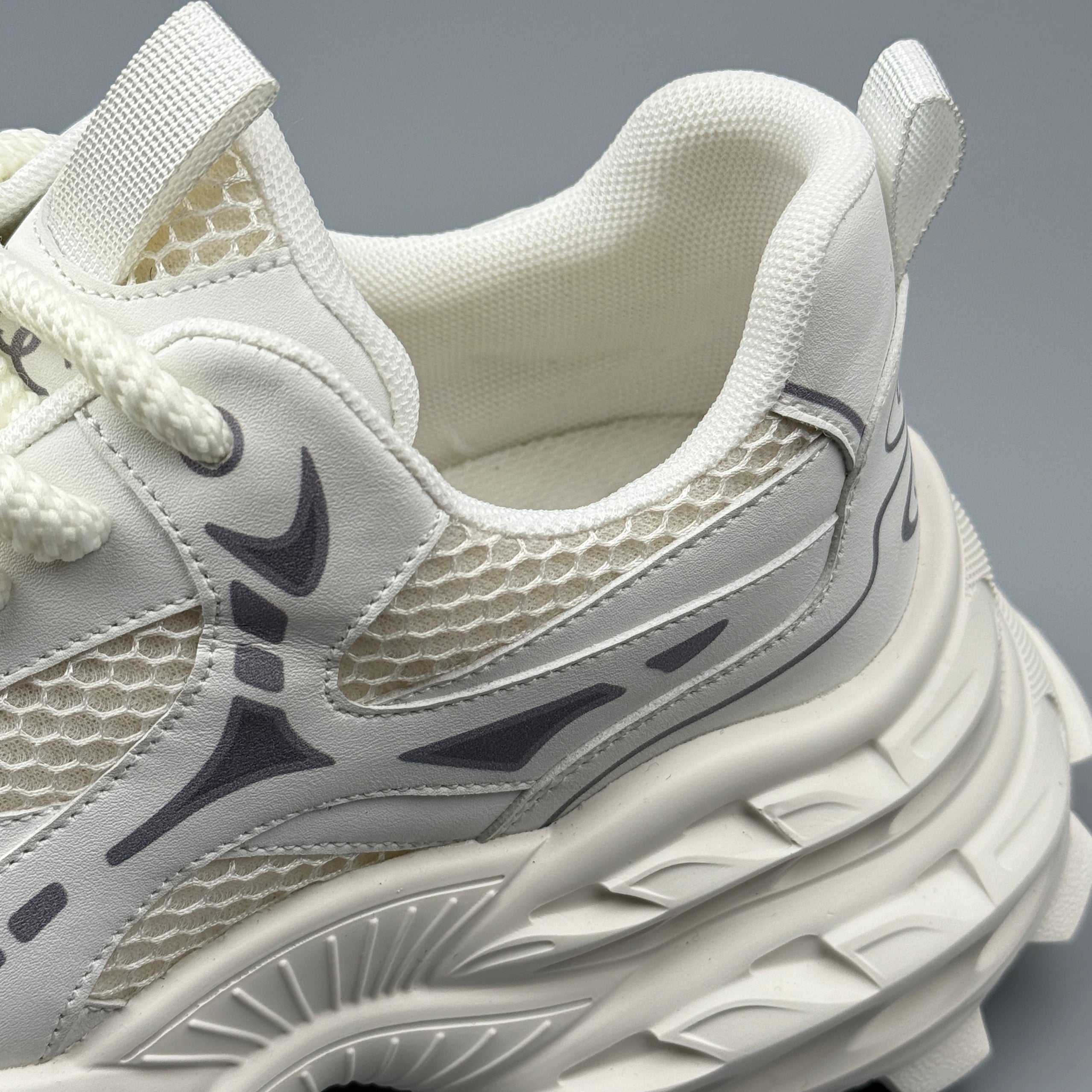 Hybriss ElevateCore White– Youth Casual Dad Shoes