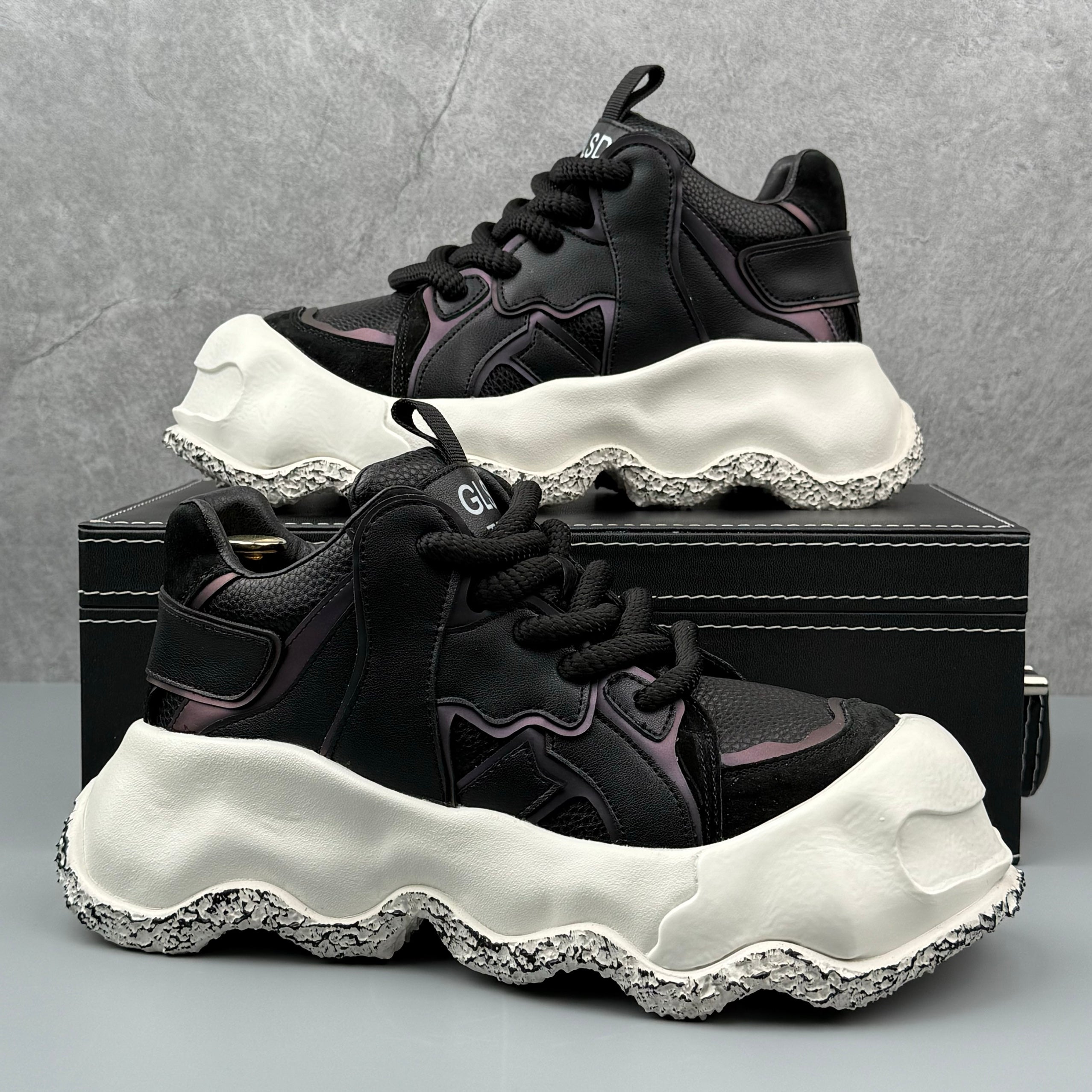 Hybriss PlainLift Black– Dad Shoes