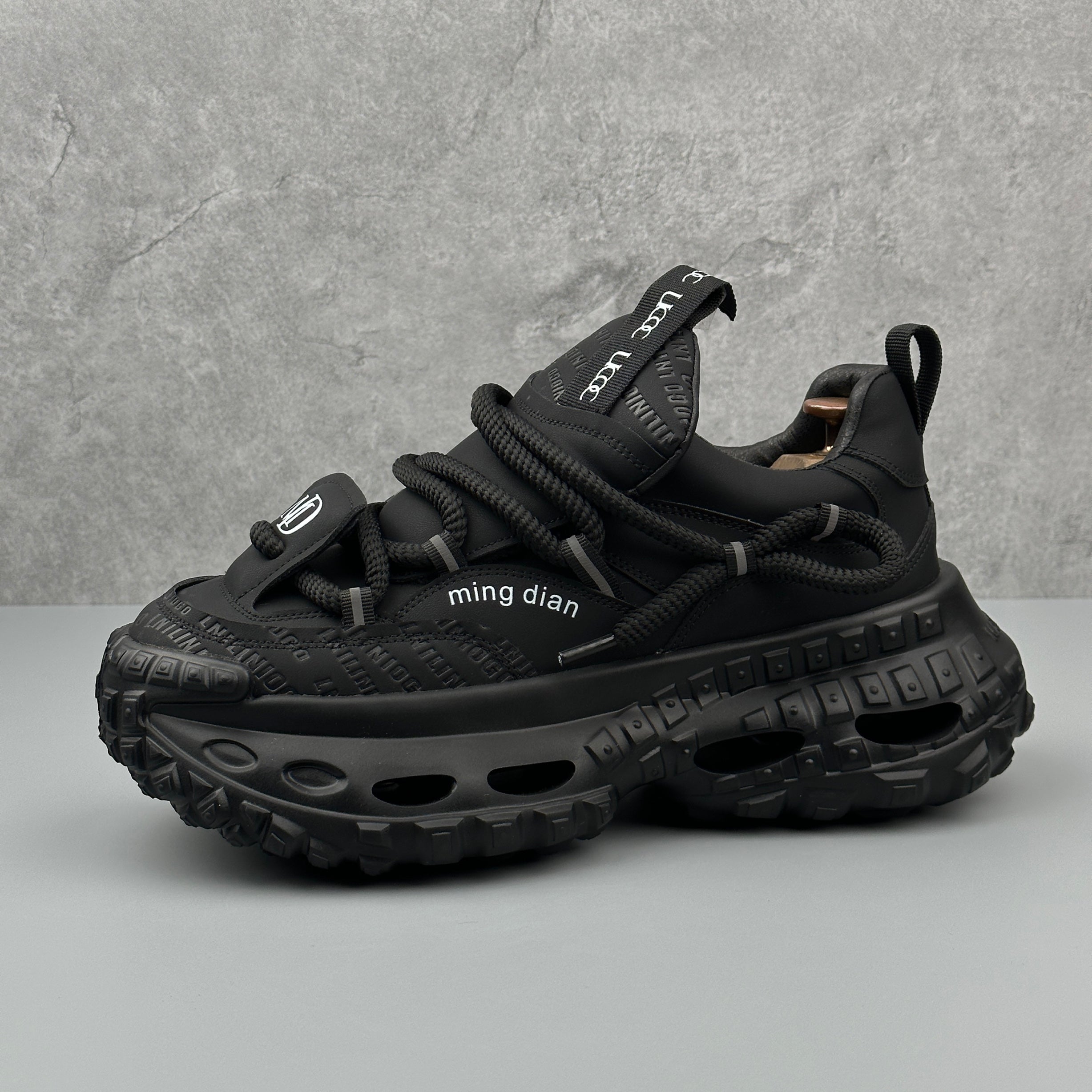 Hybriss Cabuncci Ascendor Black– Youth Dad Shoes