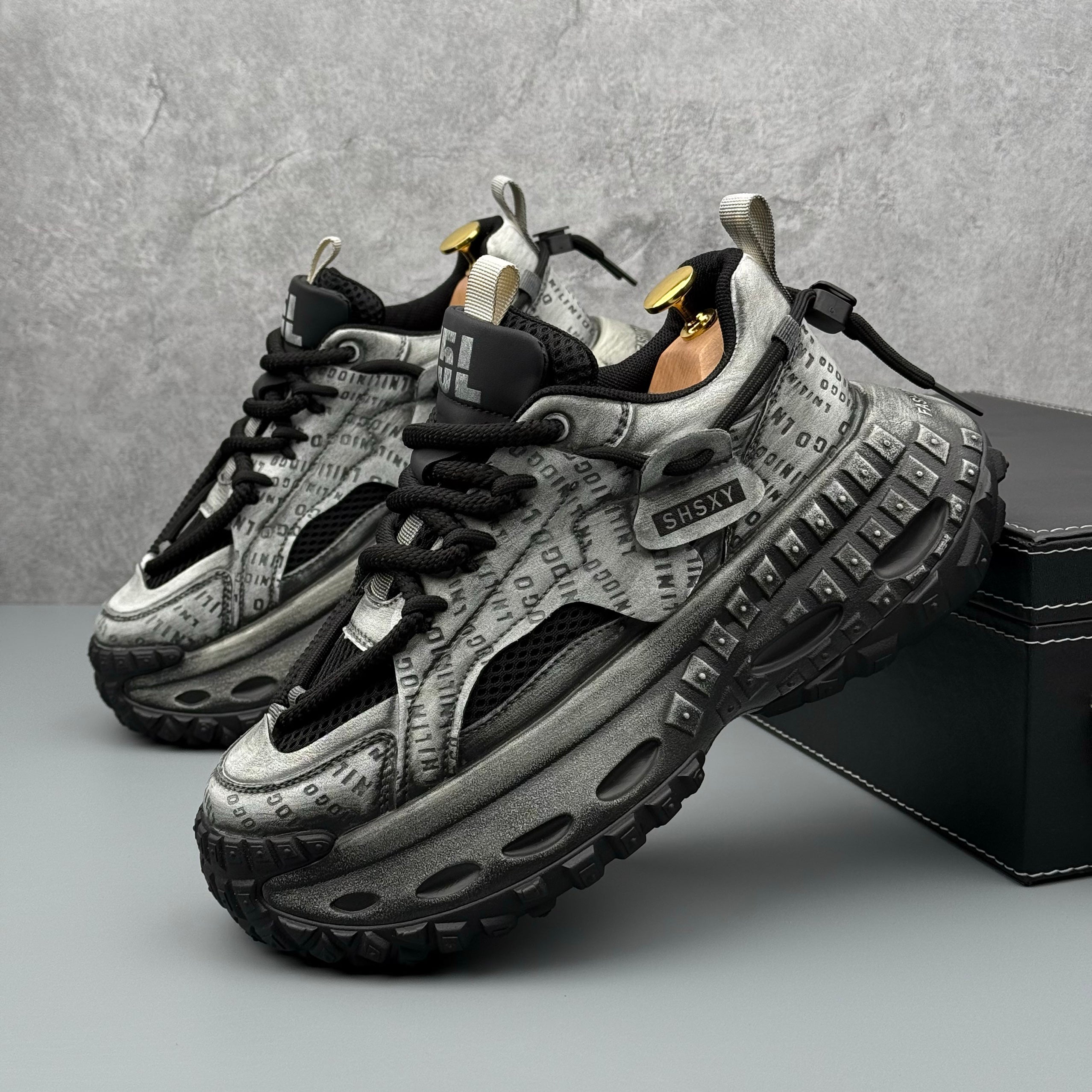 Hybriss DailyWeave Black– Retro Dad Shoes