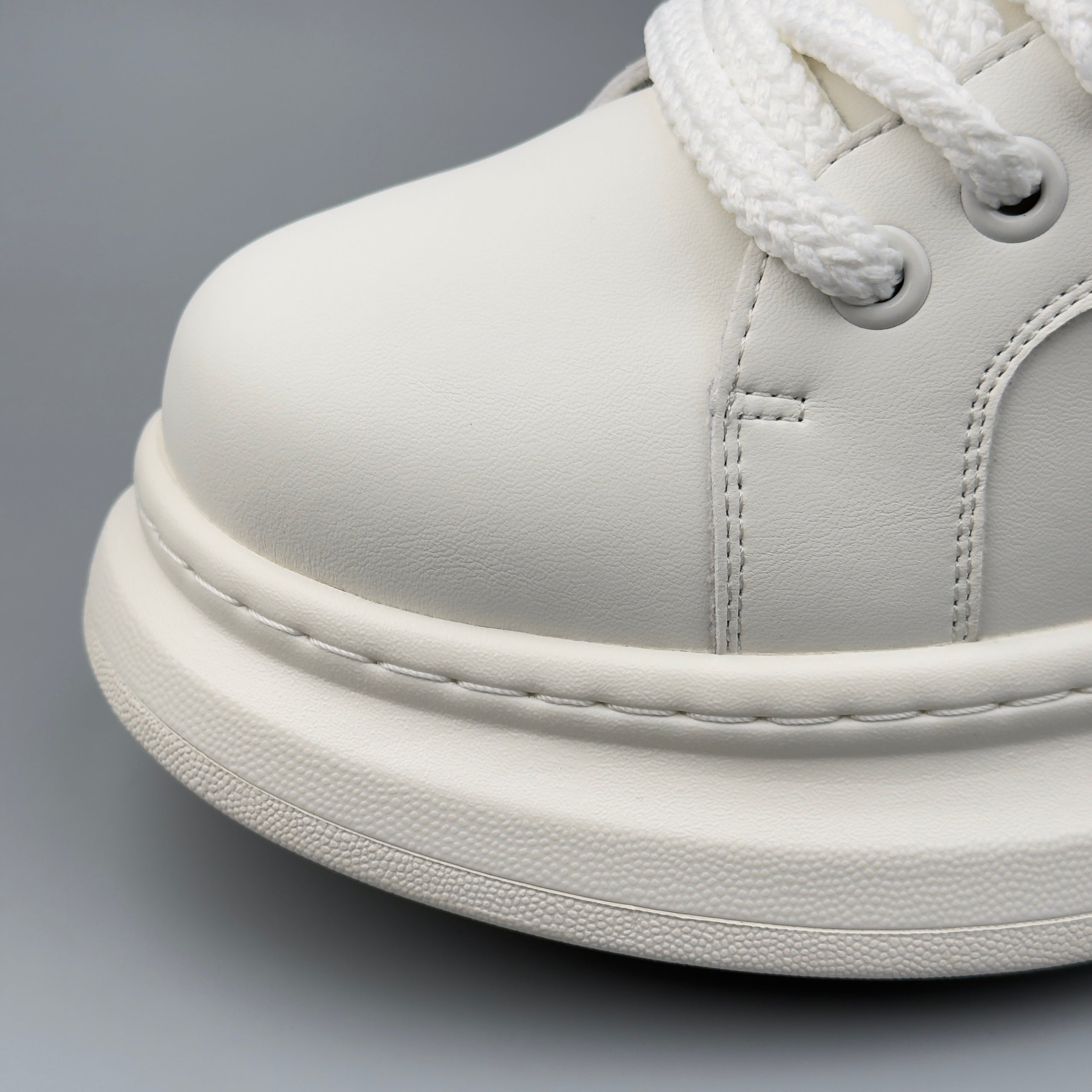 Hybriss SimpleCore – PU & Mikrofaserleder White Shoes