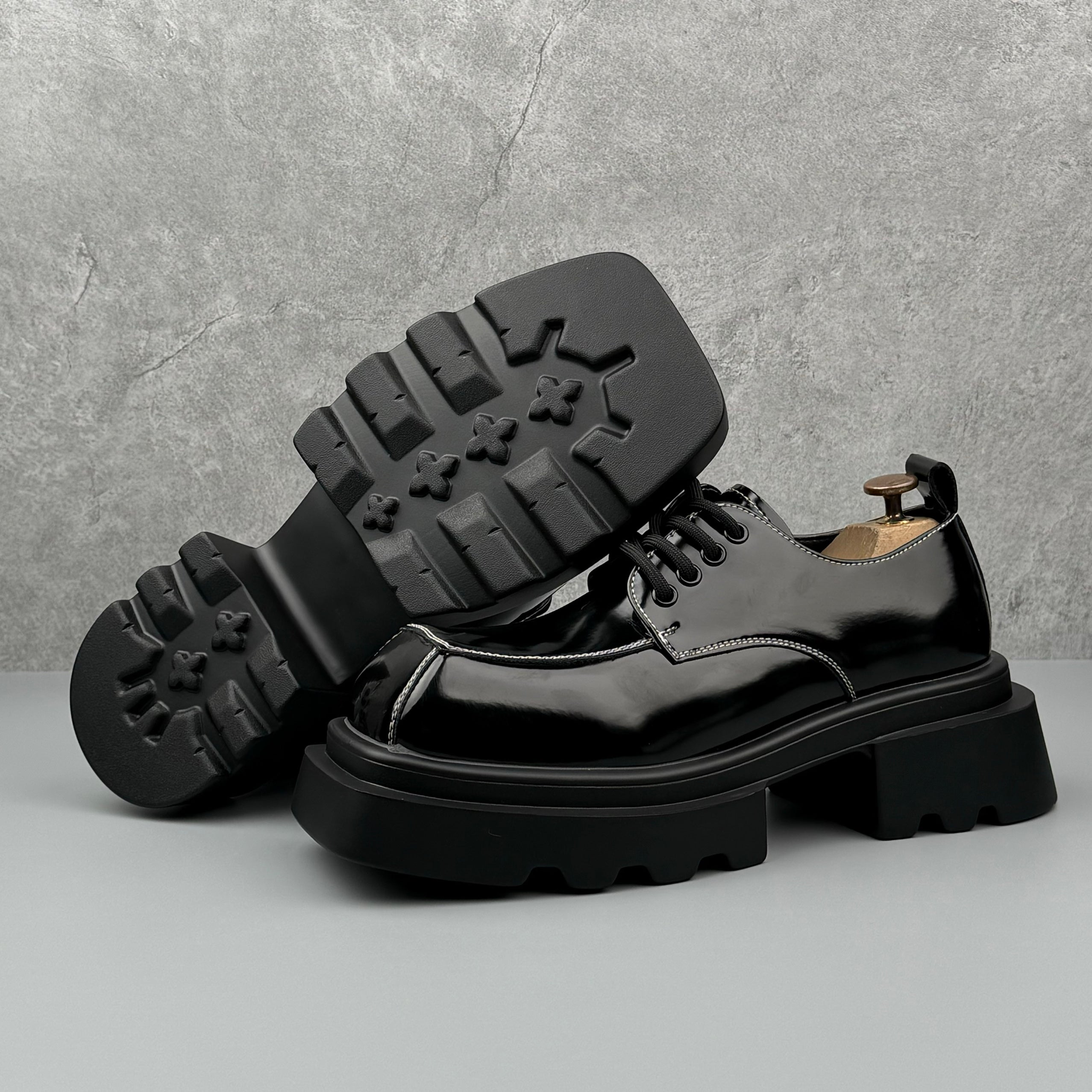 Hybriss Blackwell– British Square-Toe Leather Shoes