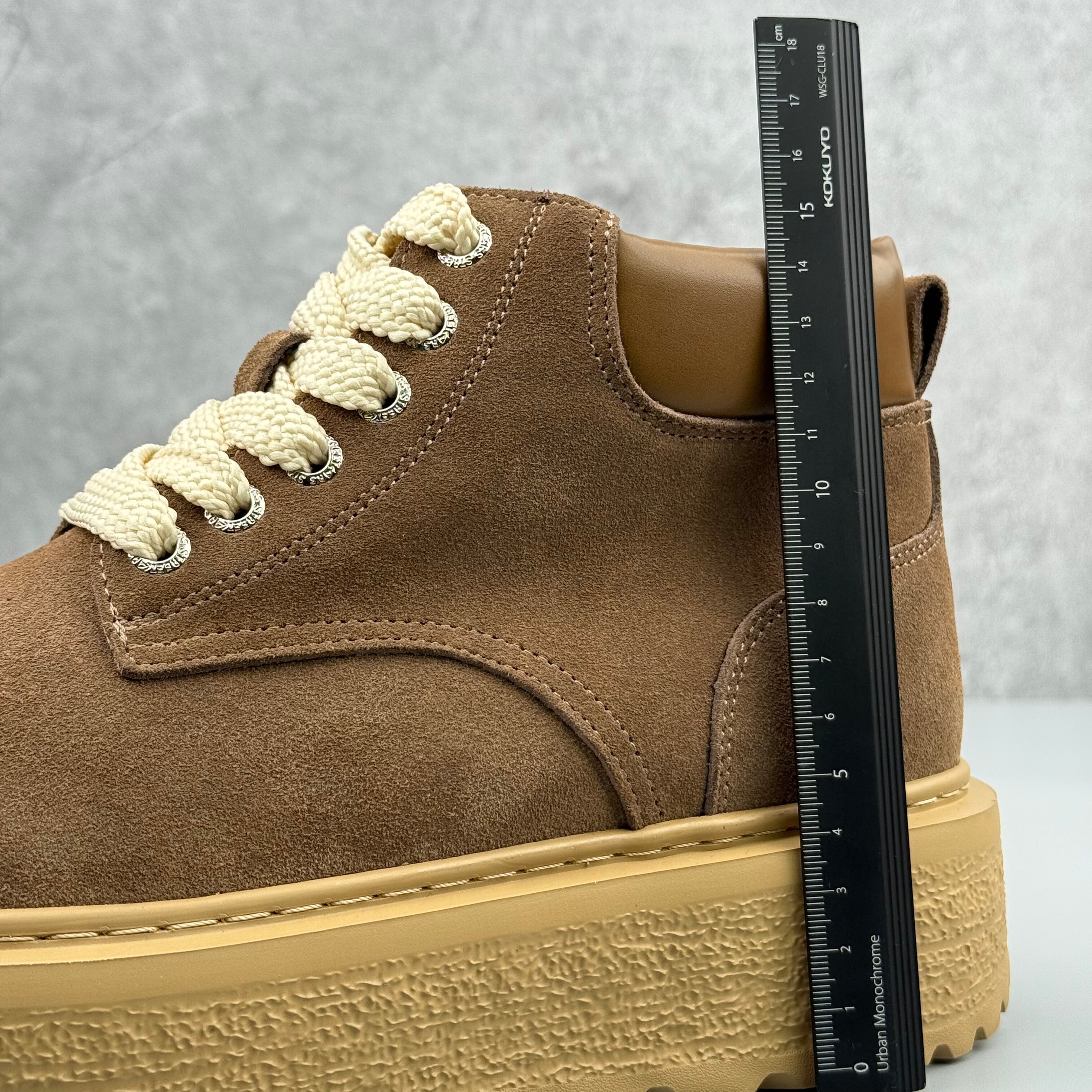 Hybriss VelvetNubuckMartin Camel– Short‑Tube Nubuck Leather Martin Boots