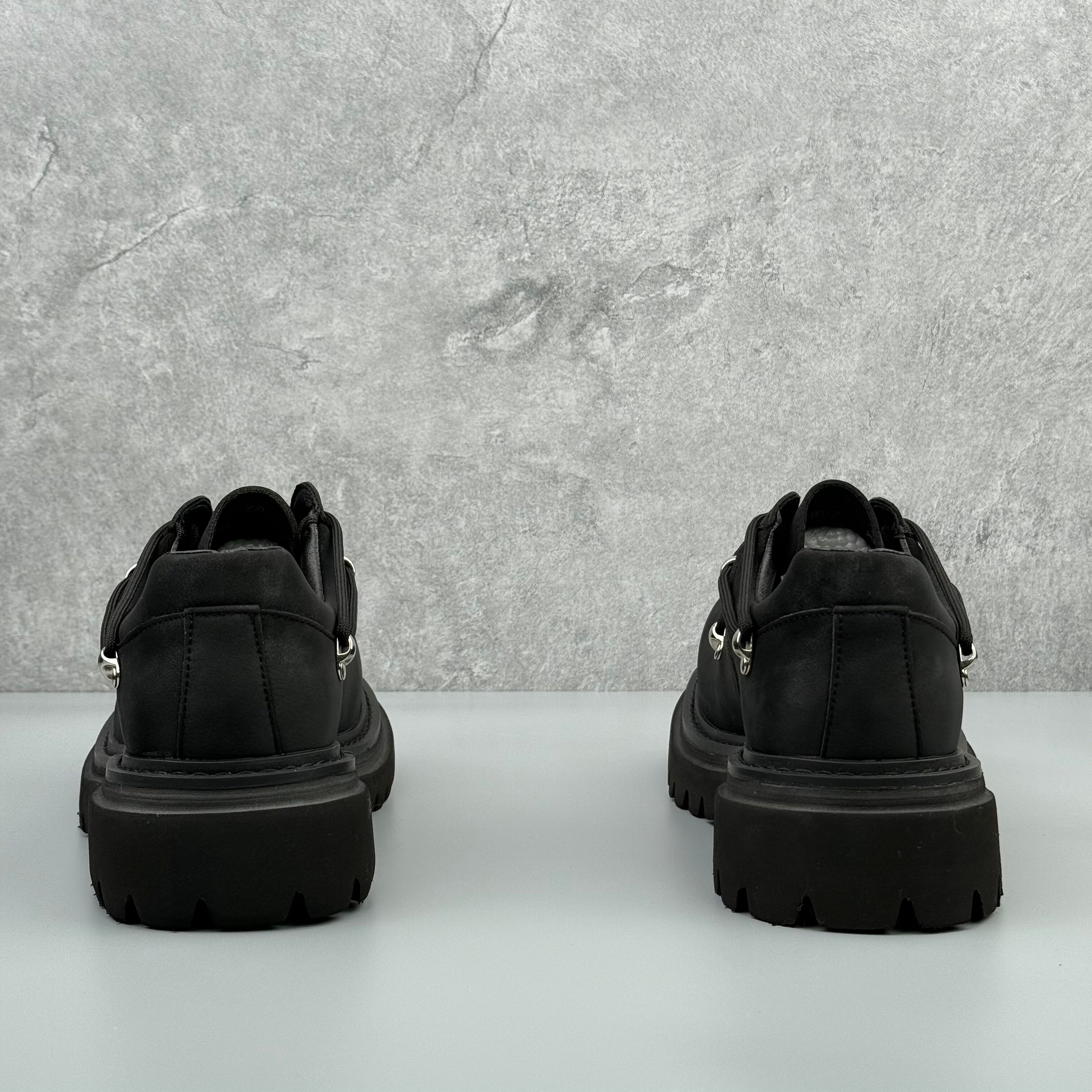 Hybriss NeoNubuck Black– Casual Nubuck Look Shoes