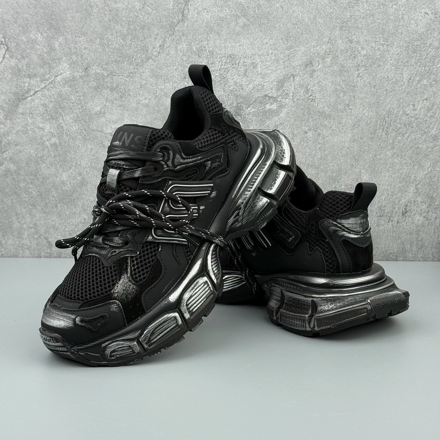 HYBRISS RELIC RUNNER