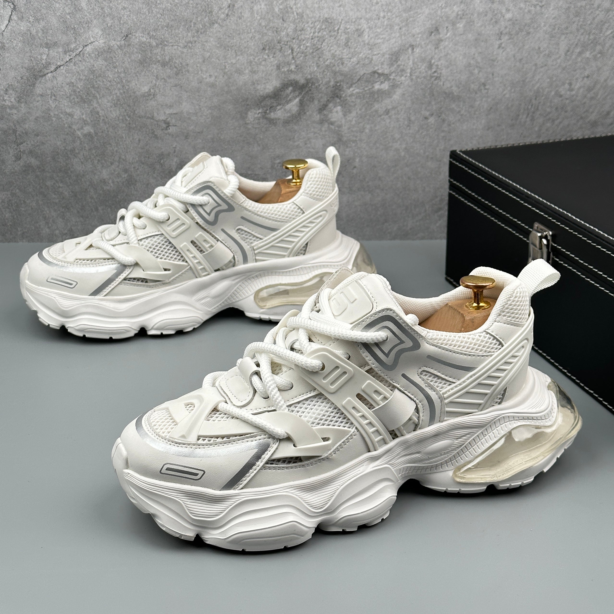 Hybriss DailyStitchFlex White– Casual Dad Shoes