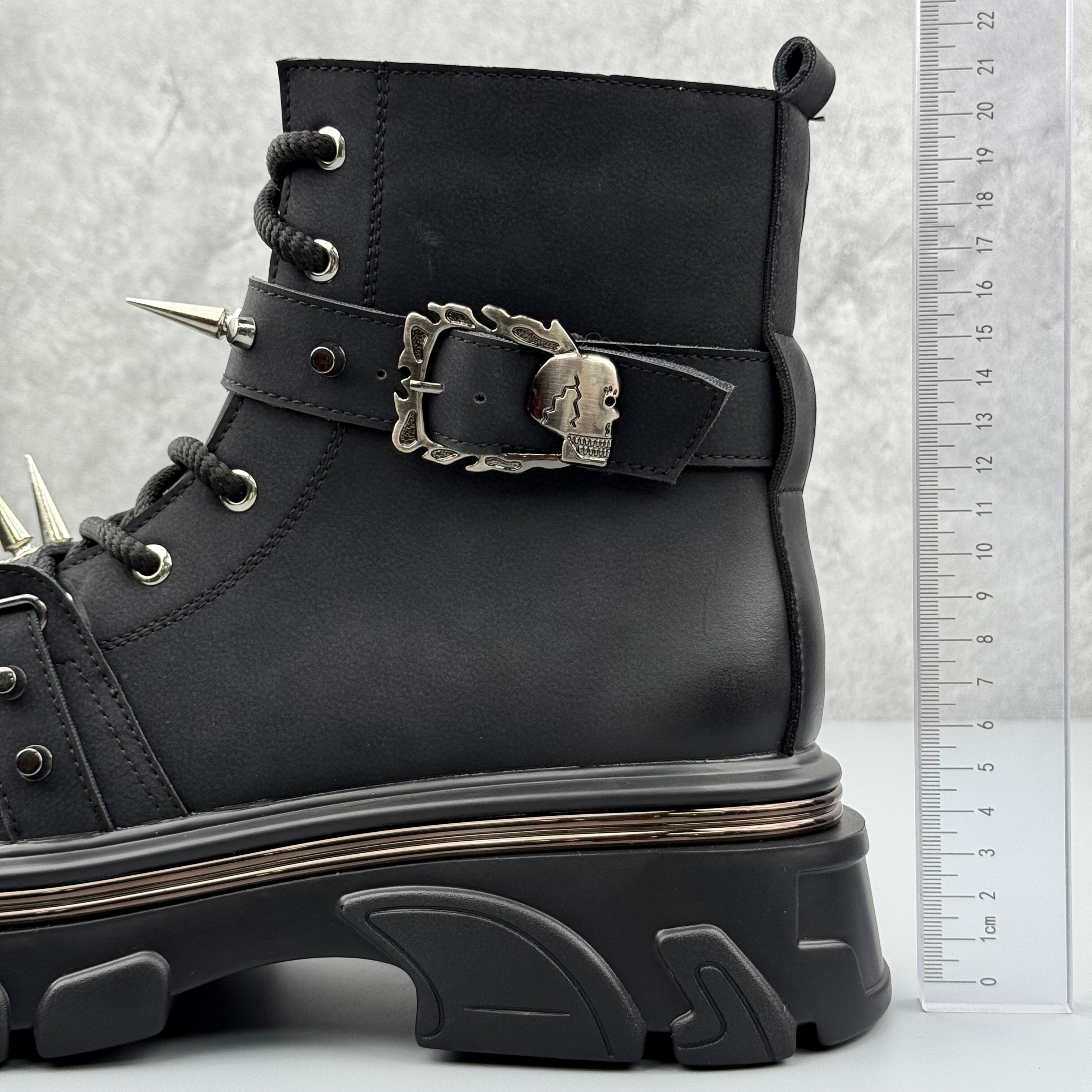 Hybriss Rampart– Retro Silber Martin Boots