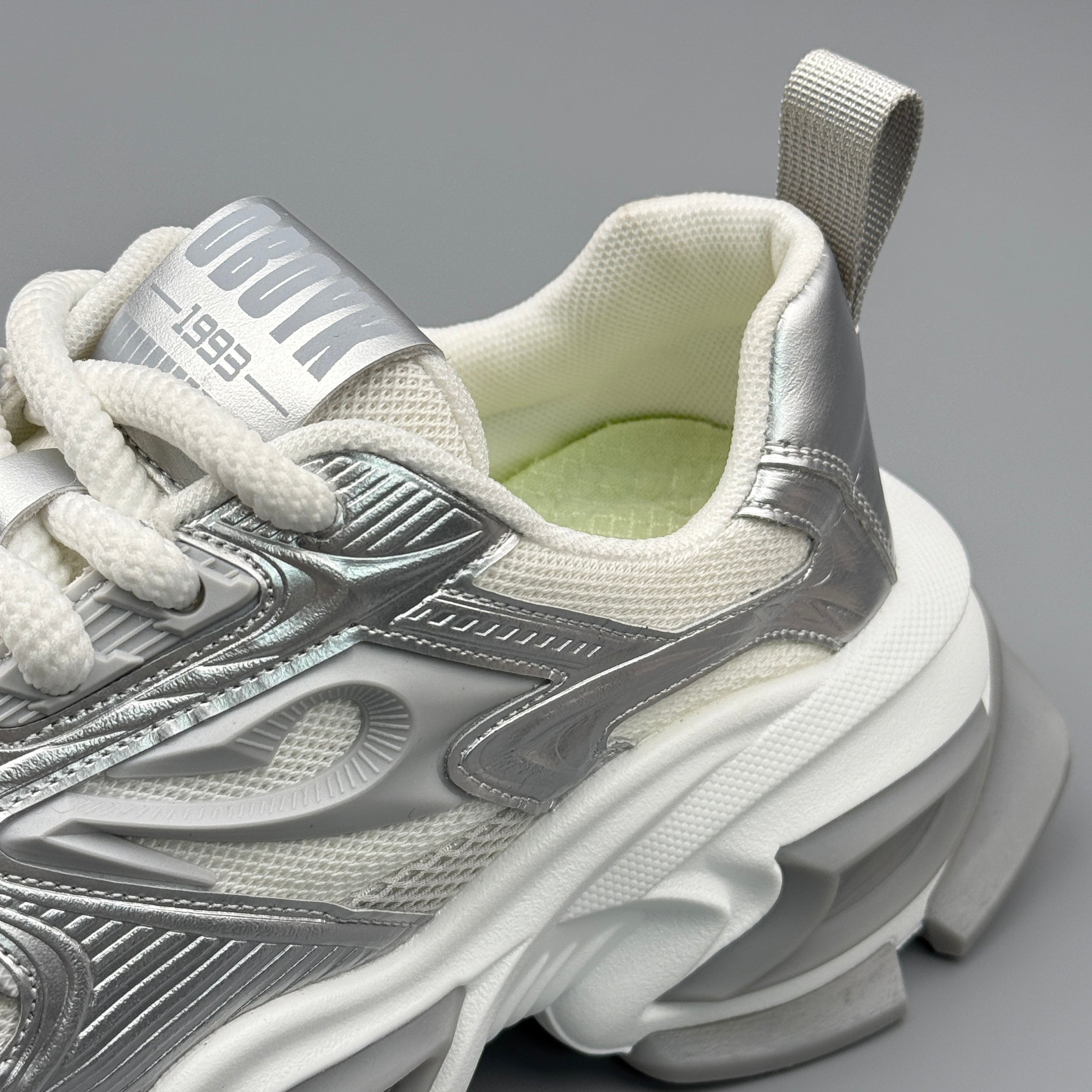 Hybriss ColorMatch – Mixed‑Material Dad Shoes