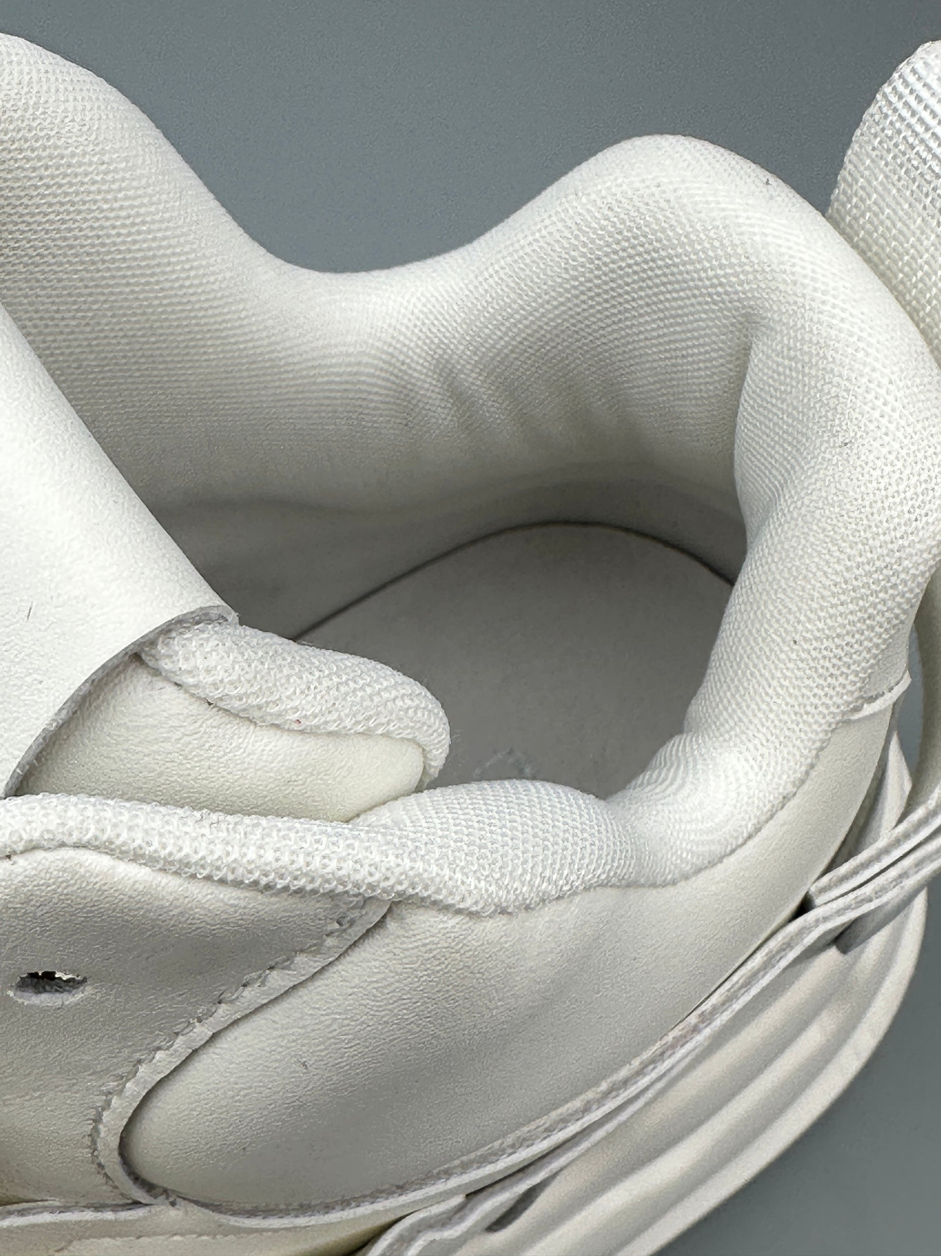 Hybriss CabuncciCore – Mikrofaserleder White Shoes