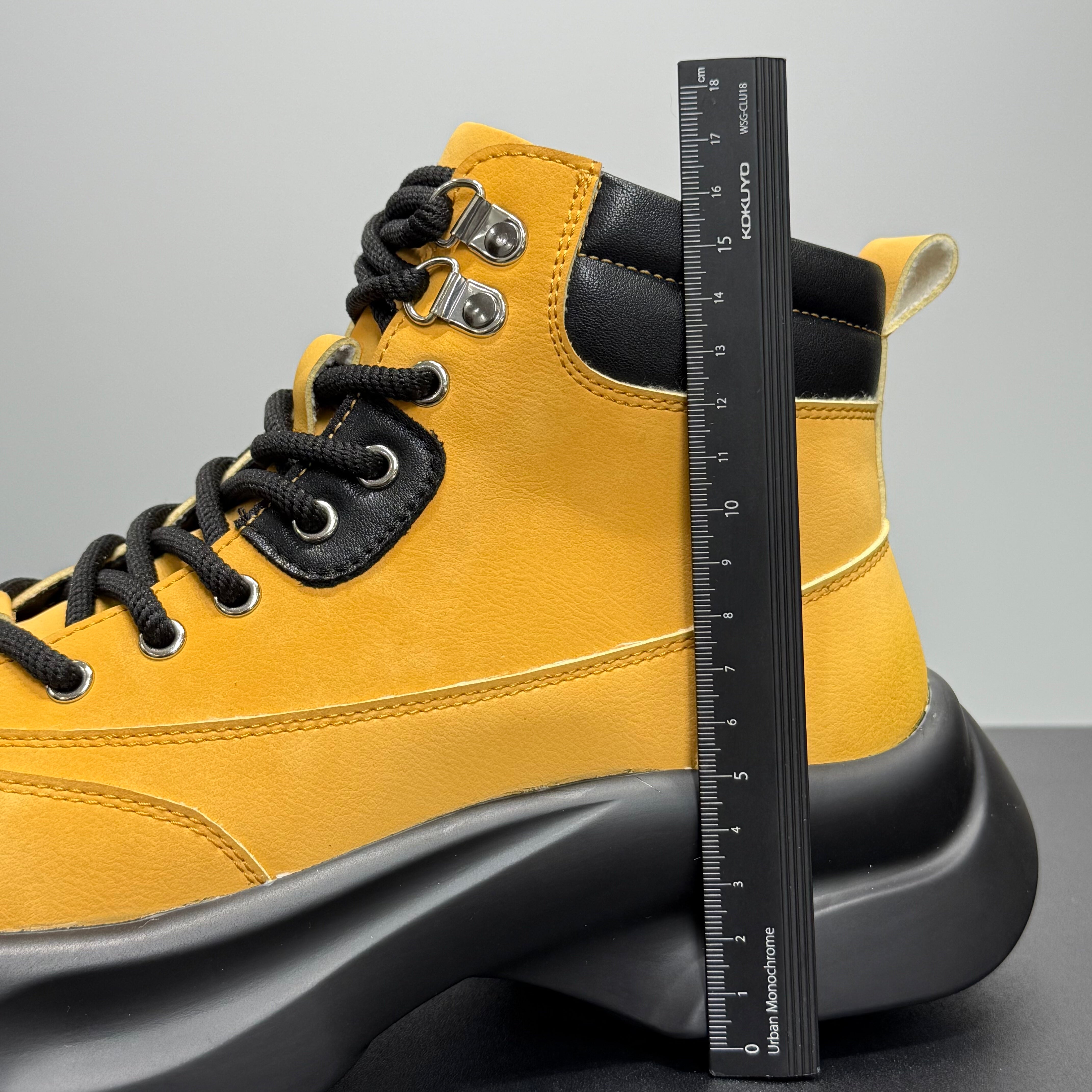 Hybriss Stride– Winter Martin Boots im Dr. Martens Stil