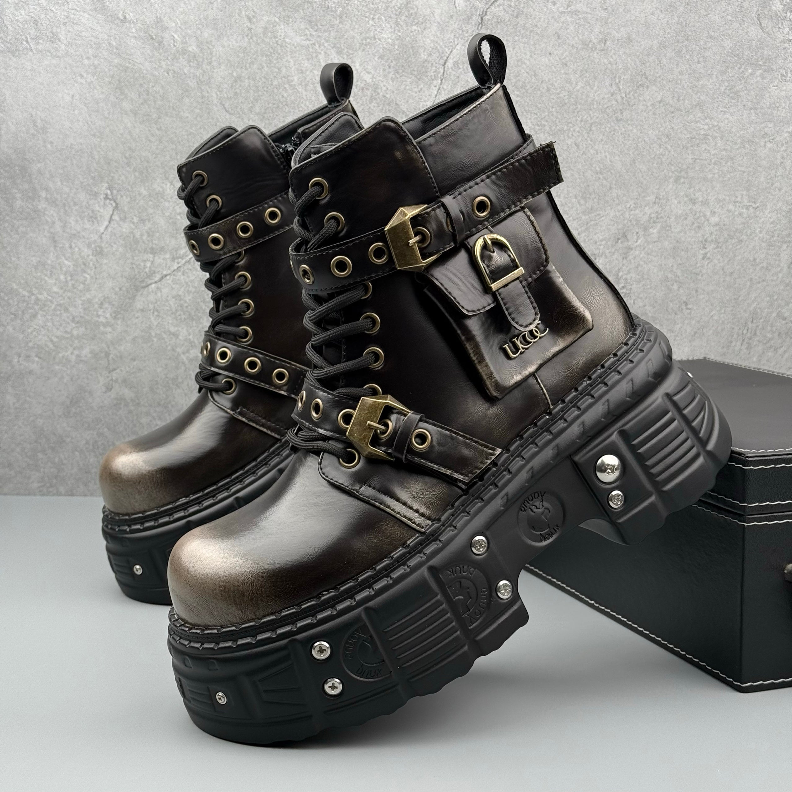 Hybriss Rebellion Argent– Punk Martin Boots