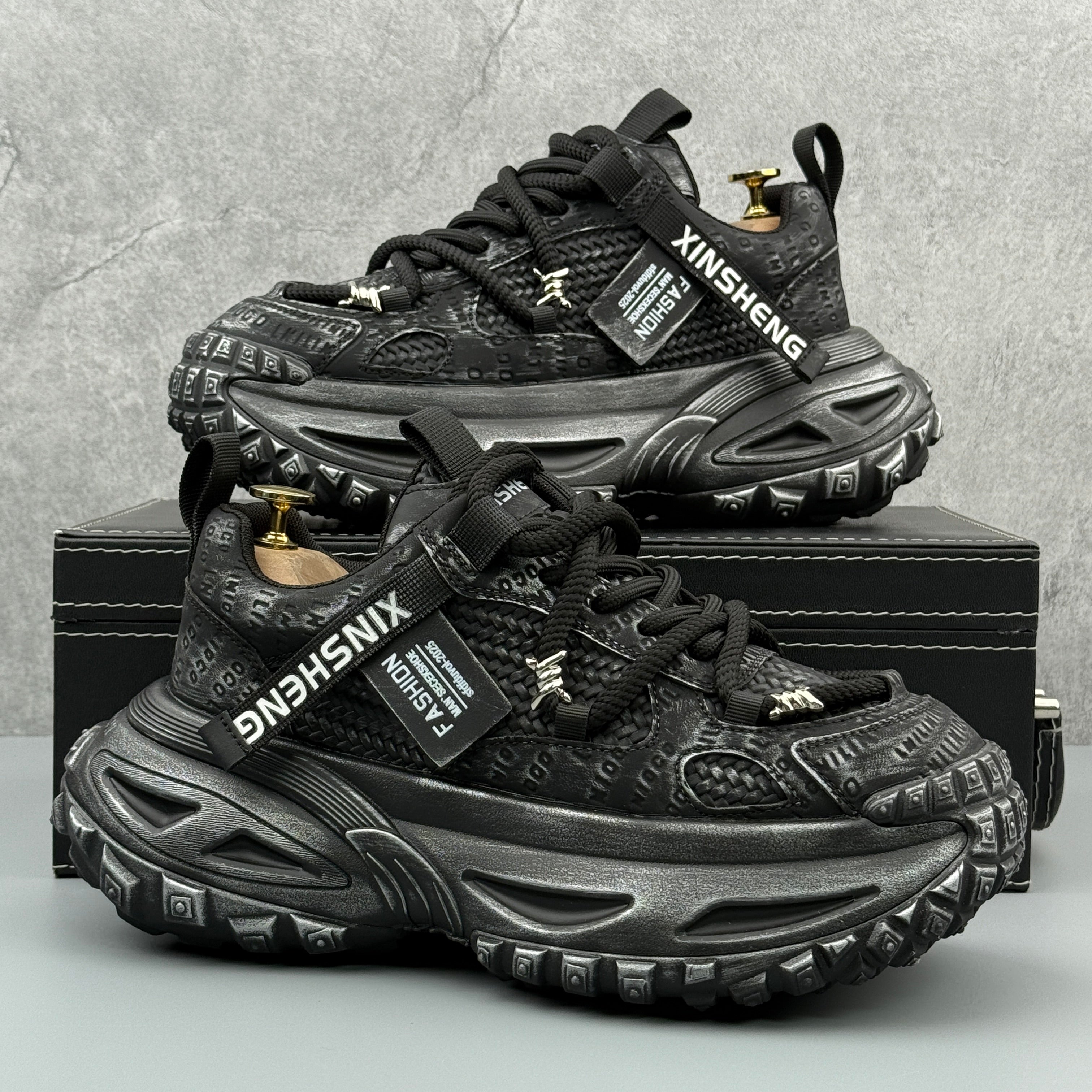 Hybriss StitchFlex Black– Men’s Casual Dad Shoes