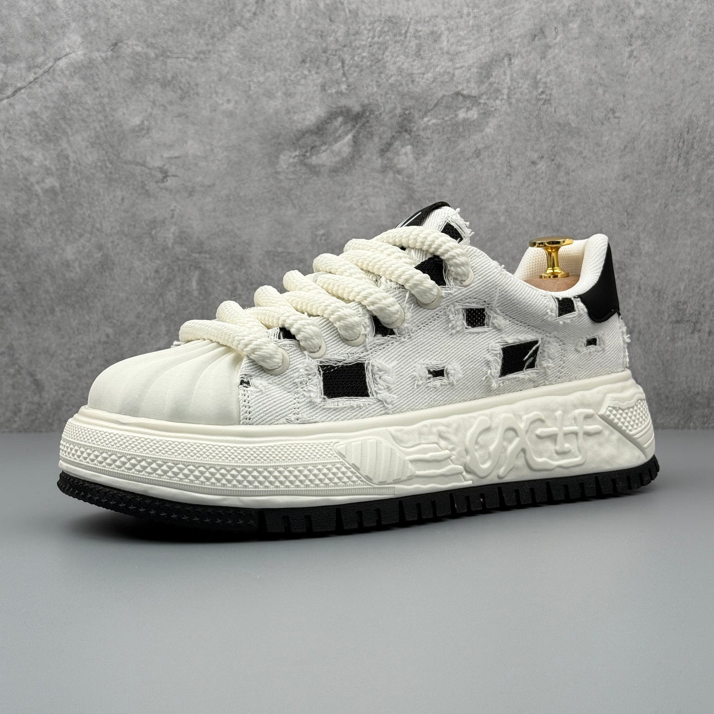 Hybriss VANDAL-X Distressed Sneaker