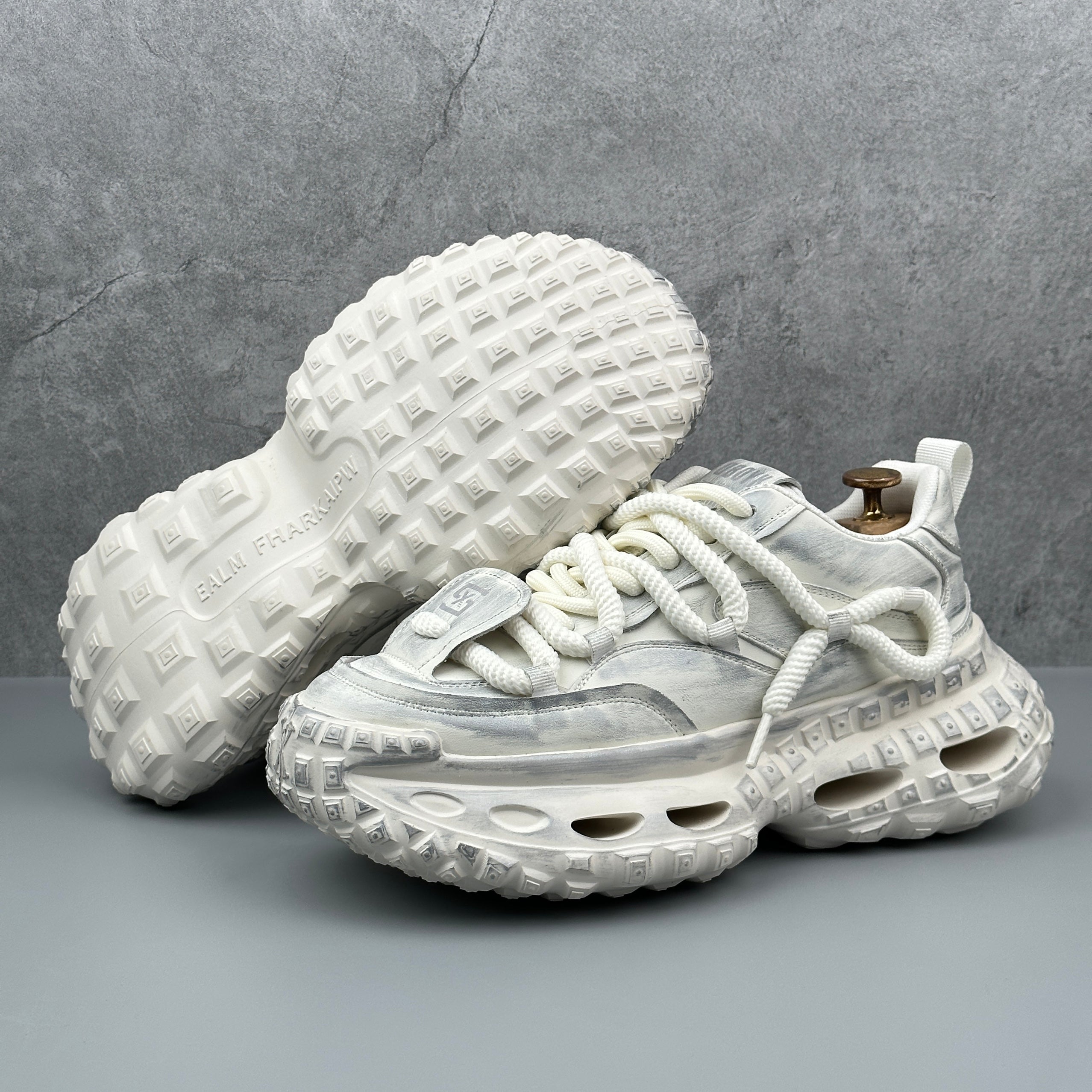 Hybriss WeaveEdge White– Youth Dad Shoes