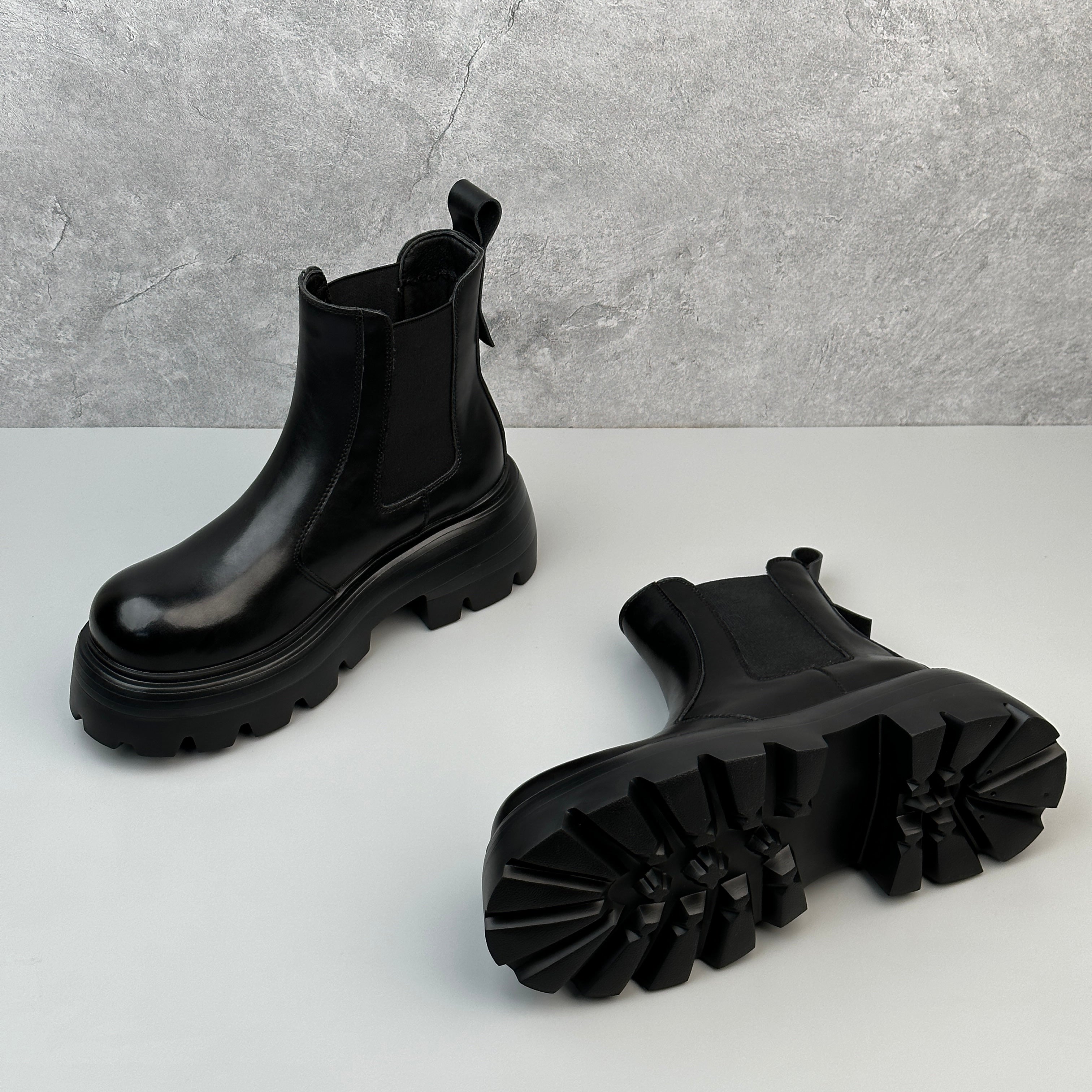 Hybriss Crown– Futuristik Chelsea Boots