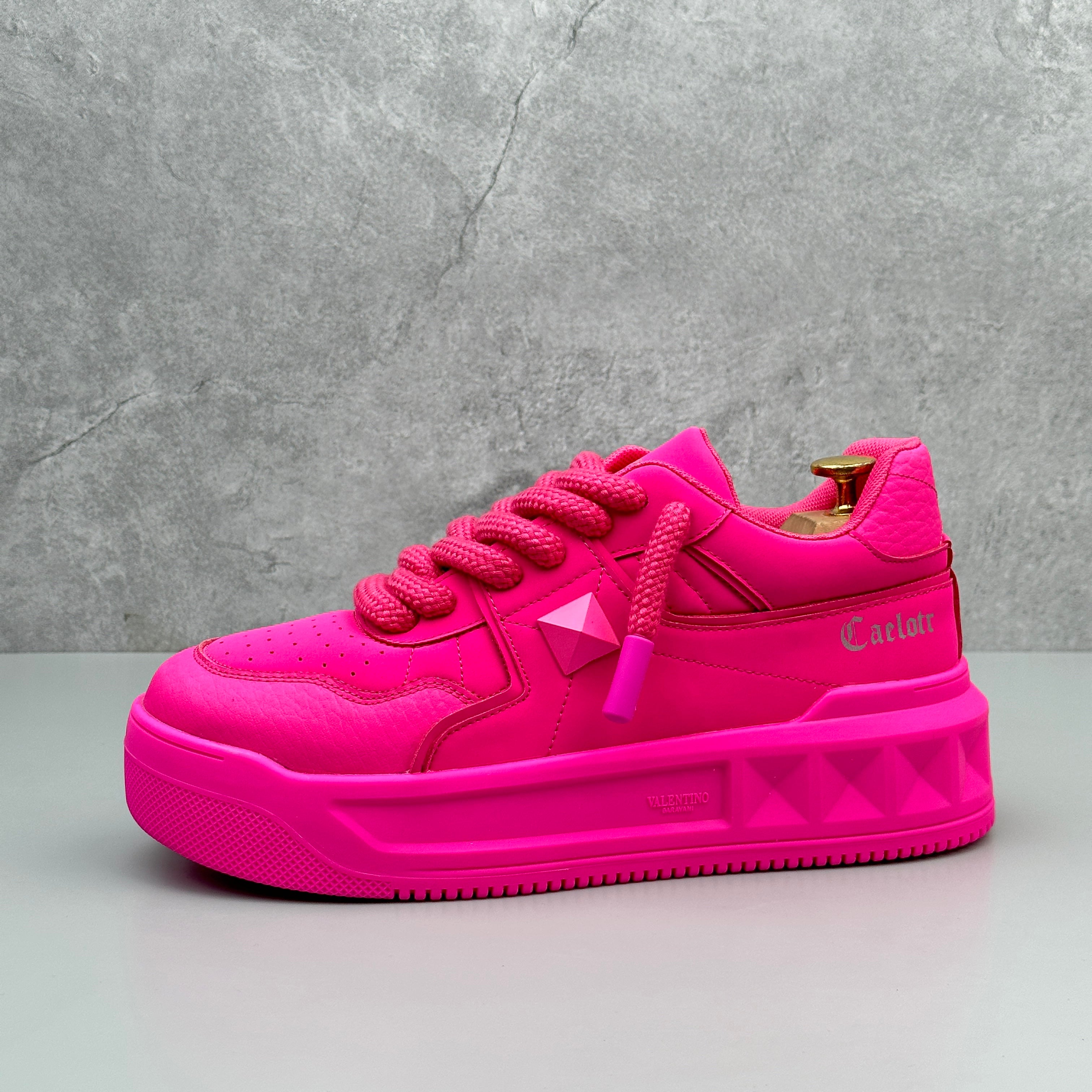 Hybriss RivetKorea – Mikrofaserleder White Shoes