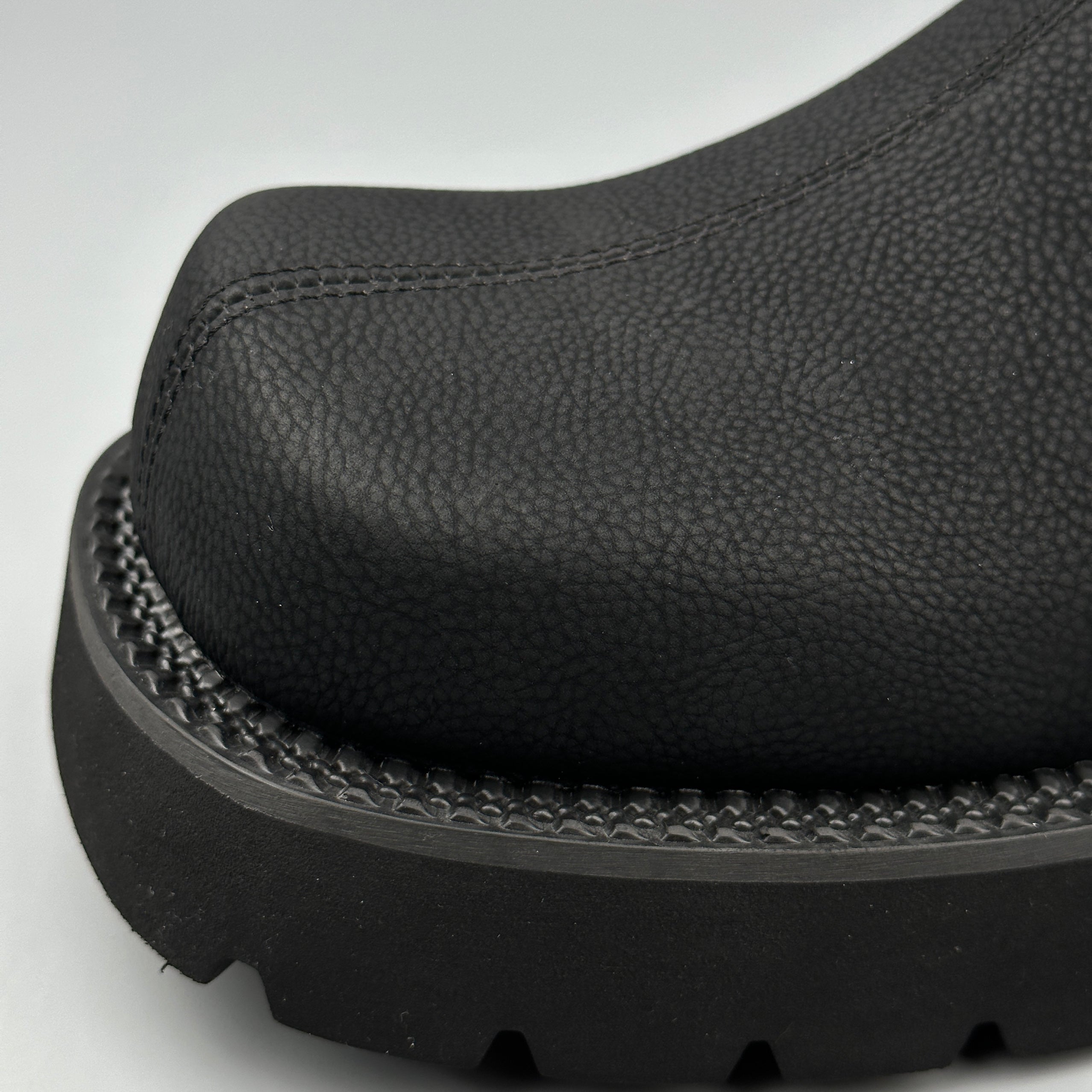 Hybriss Regent– British Style Chelsea Boots