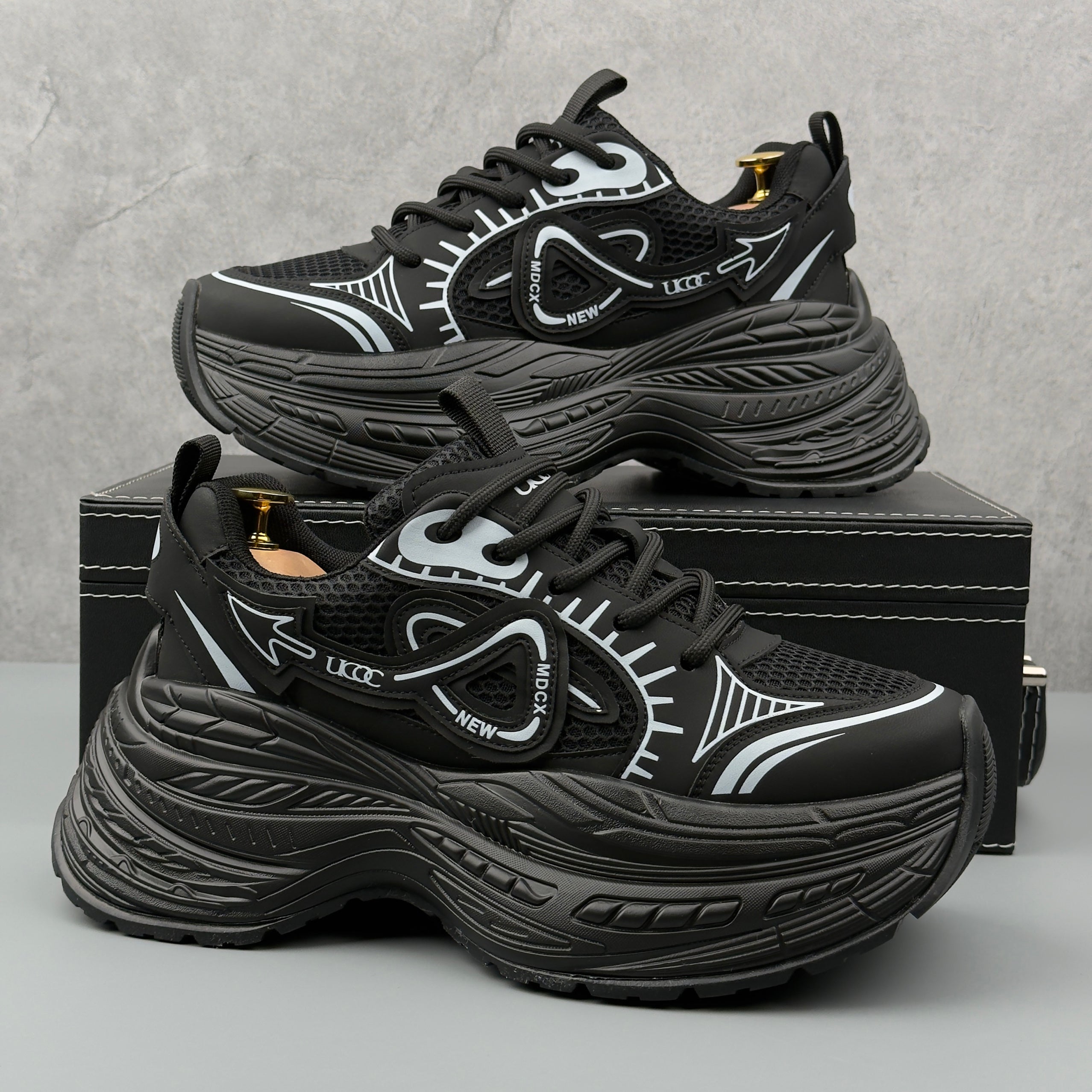 Hybriss UCoc PlainRise Black– Youthful Dad Shoes