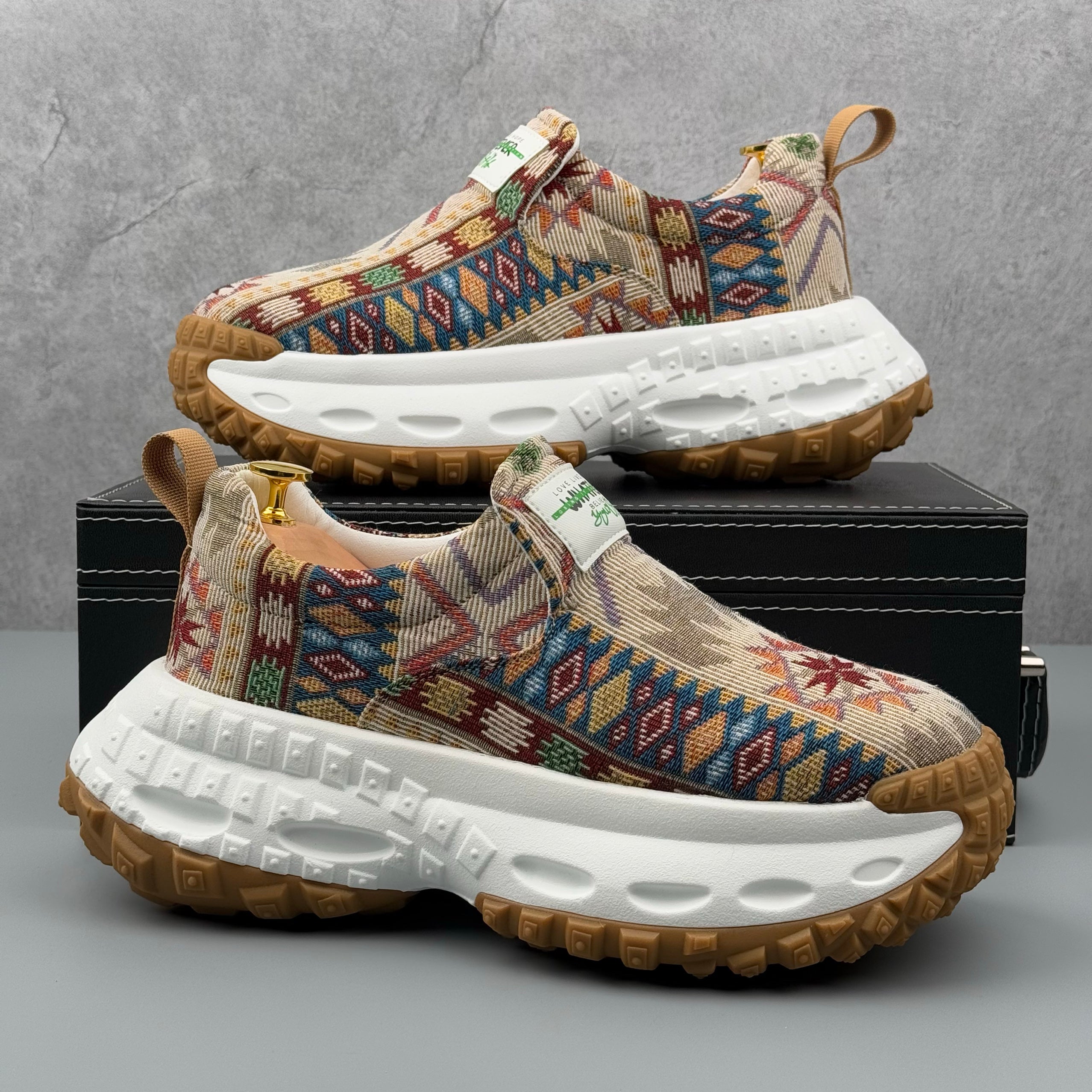 Hybriss Vnnsijie EmbroAir Yellow– Sporty Casual Slip-On Shoes