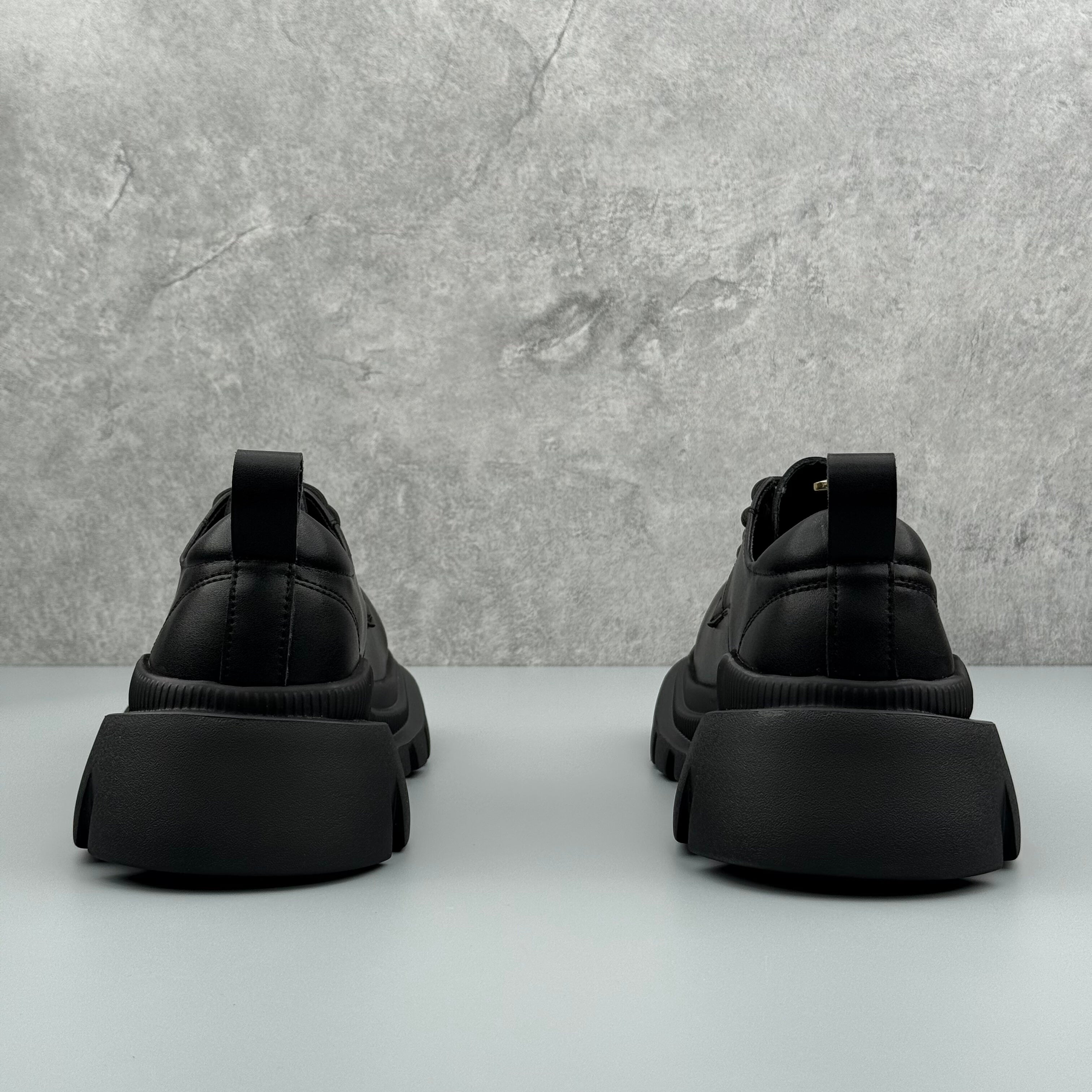 Hybriss Linea Black– Youth Square-Toe Casual Leather Shoes