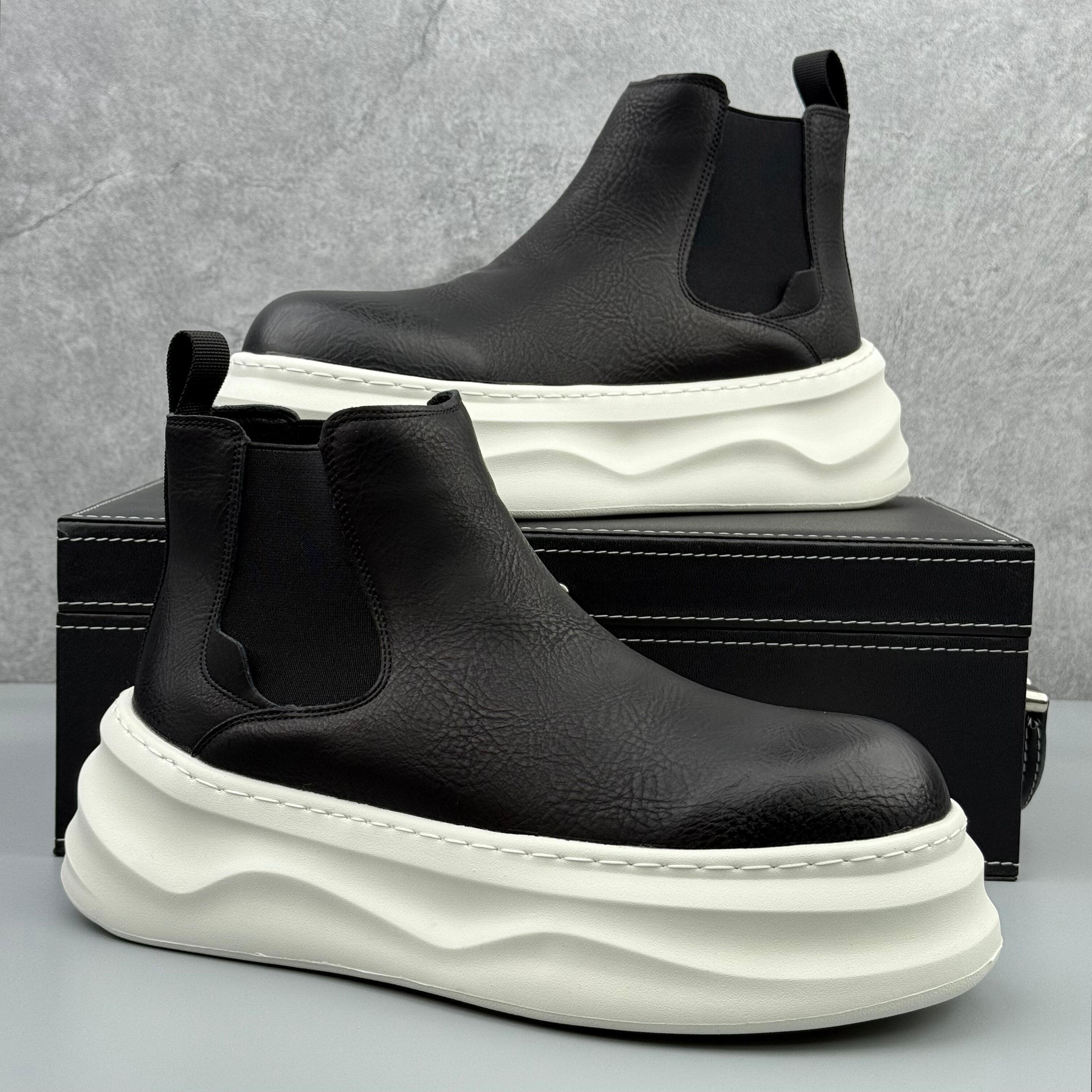 Hybriss CoreRise – Mikrofiber Martin Bot