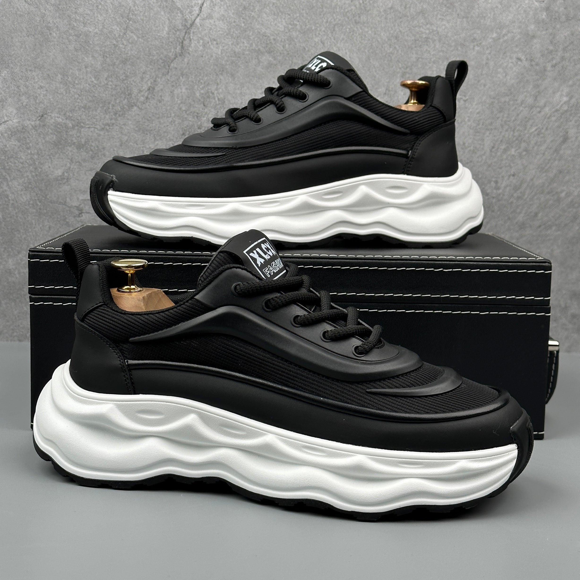 Hybriss ThreadBreath Black– Casual Dad Shoes