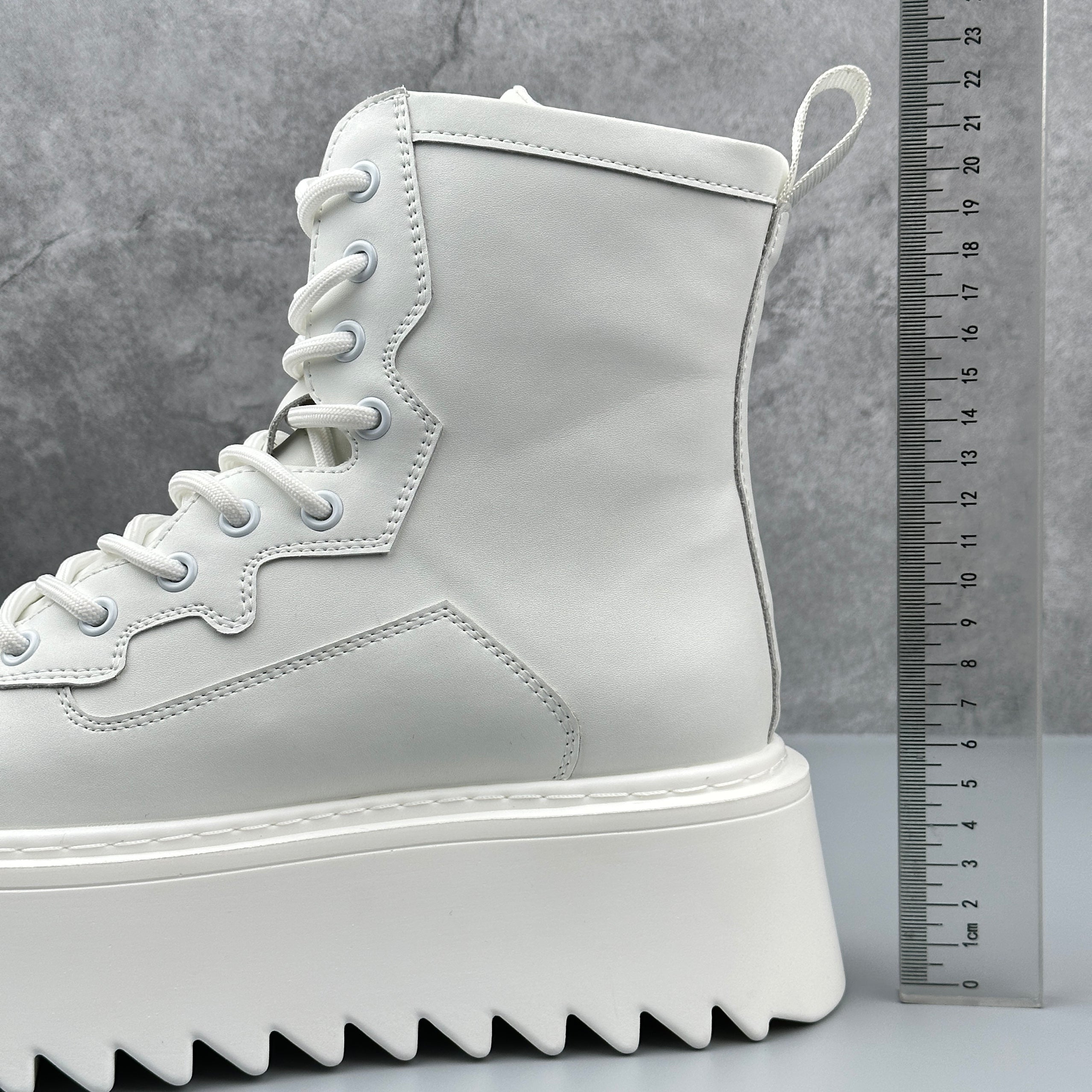 Hybriss Seoul– Korean Style Martin Boots